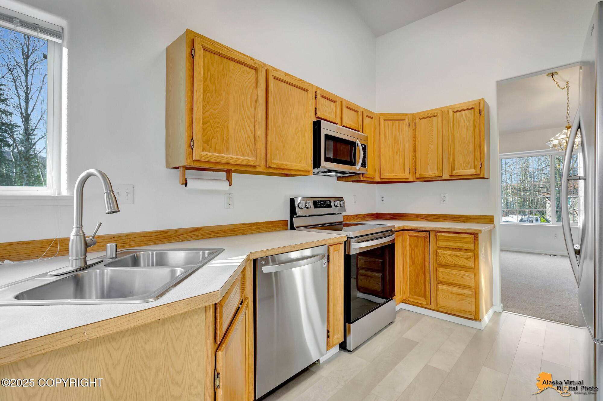 19250 Babrof Drive, Eagle River