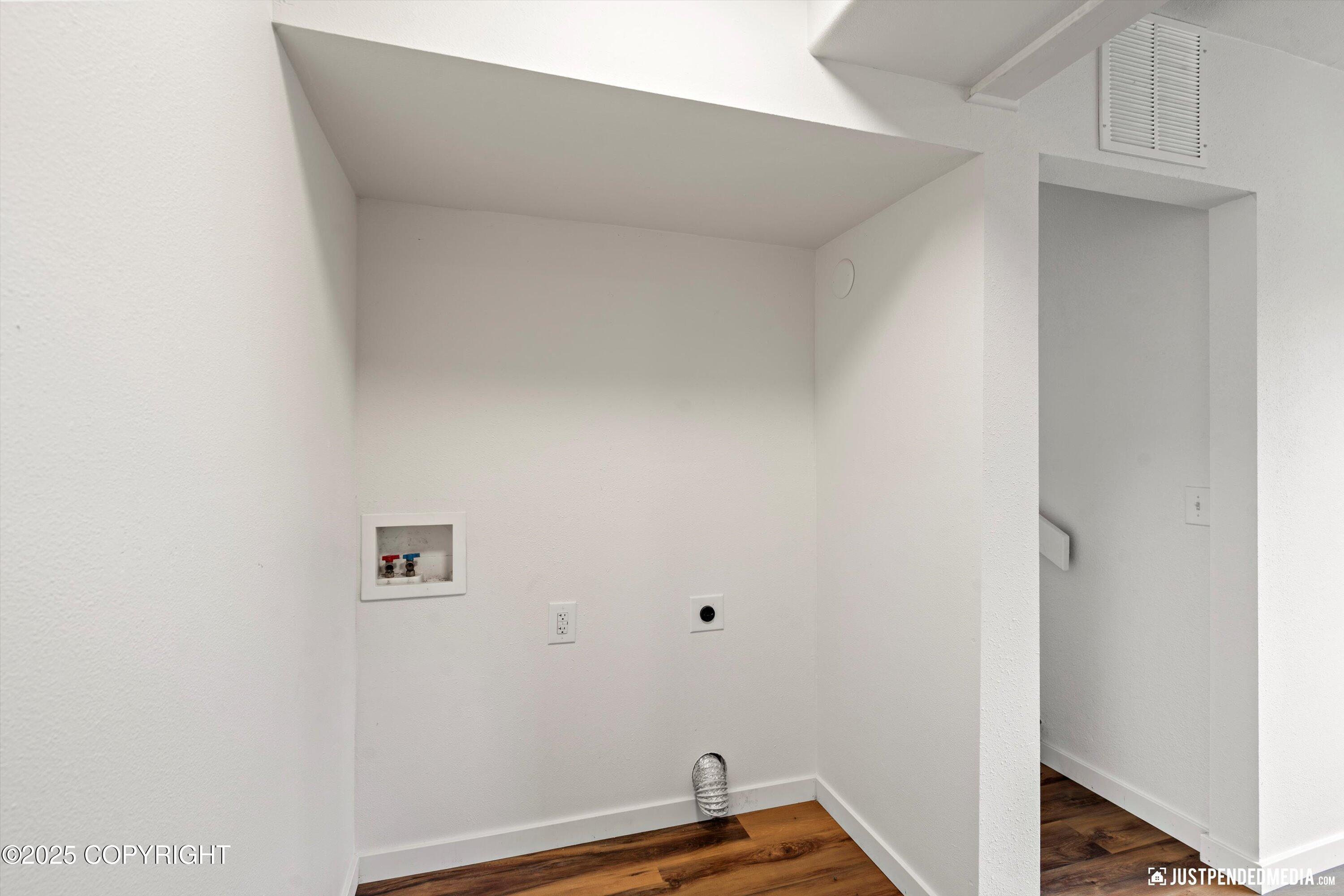 3410 N Tattler Court, Wasilla