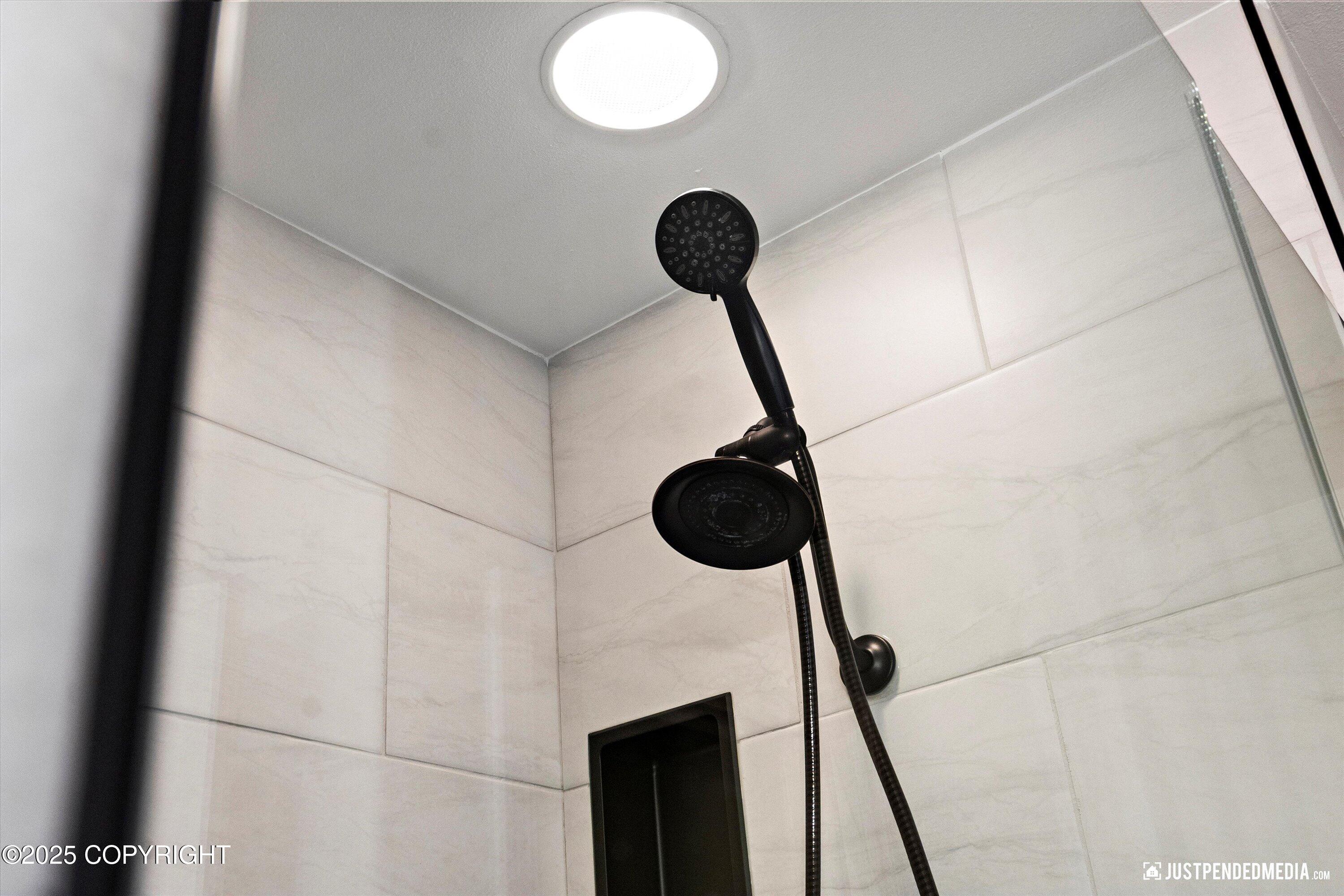 2735 Meadow Wood Circle, Anchorage