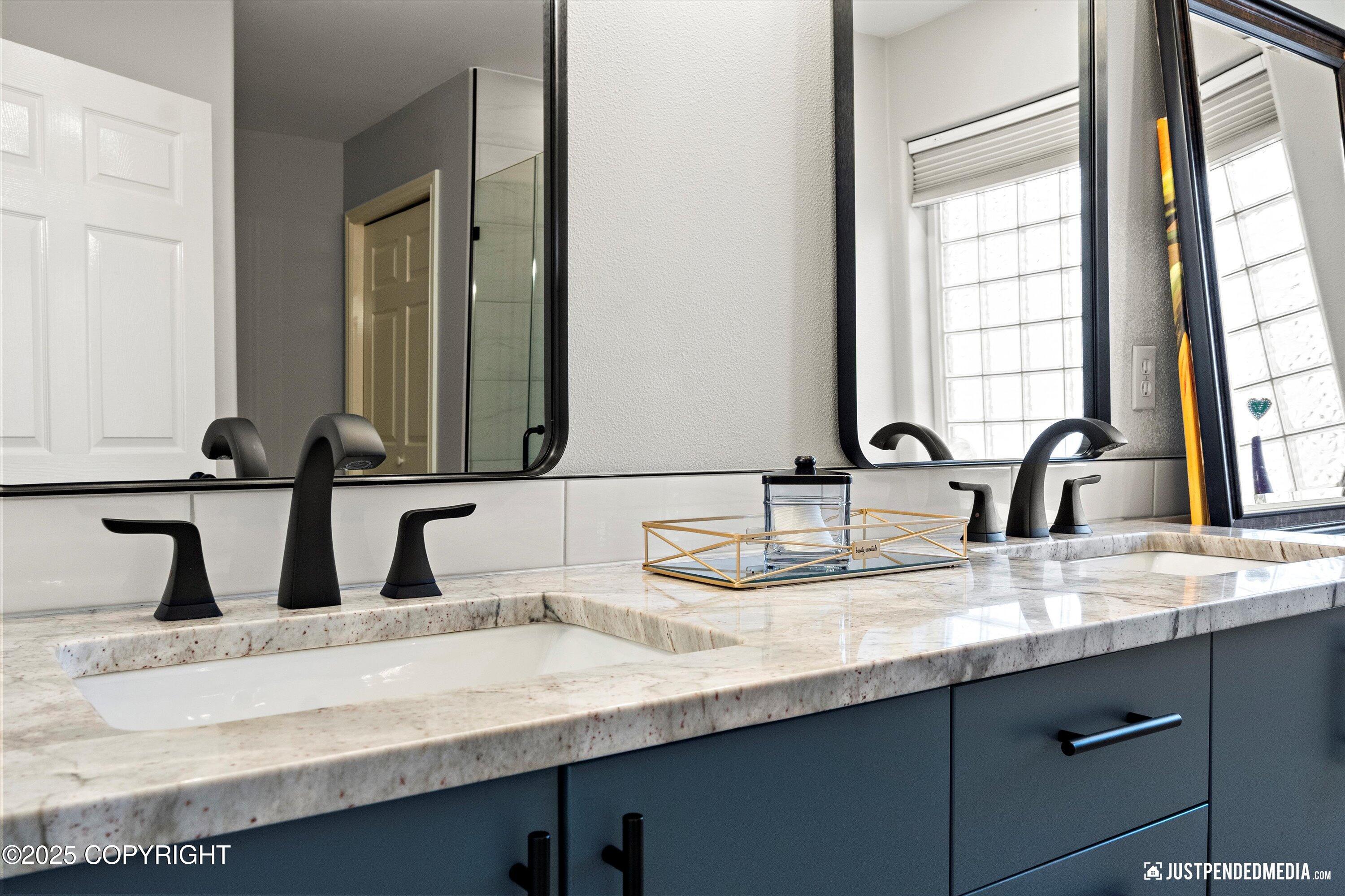 2735 Meadow Wood Circle, Anchorage