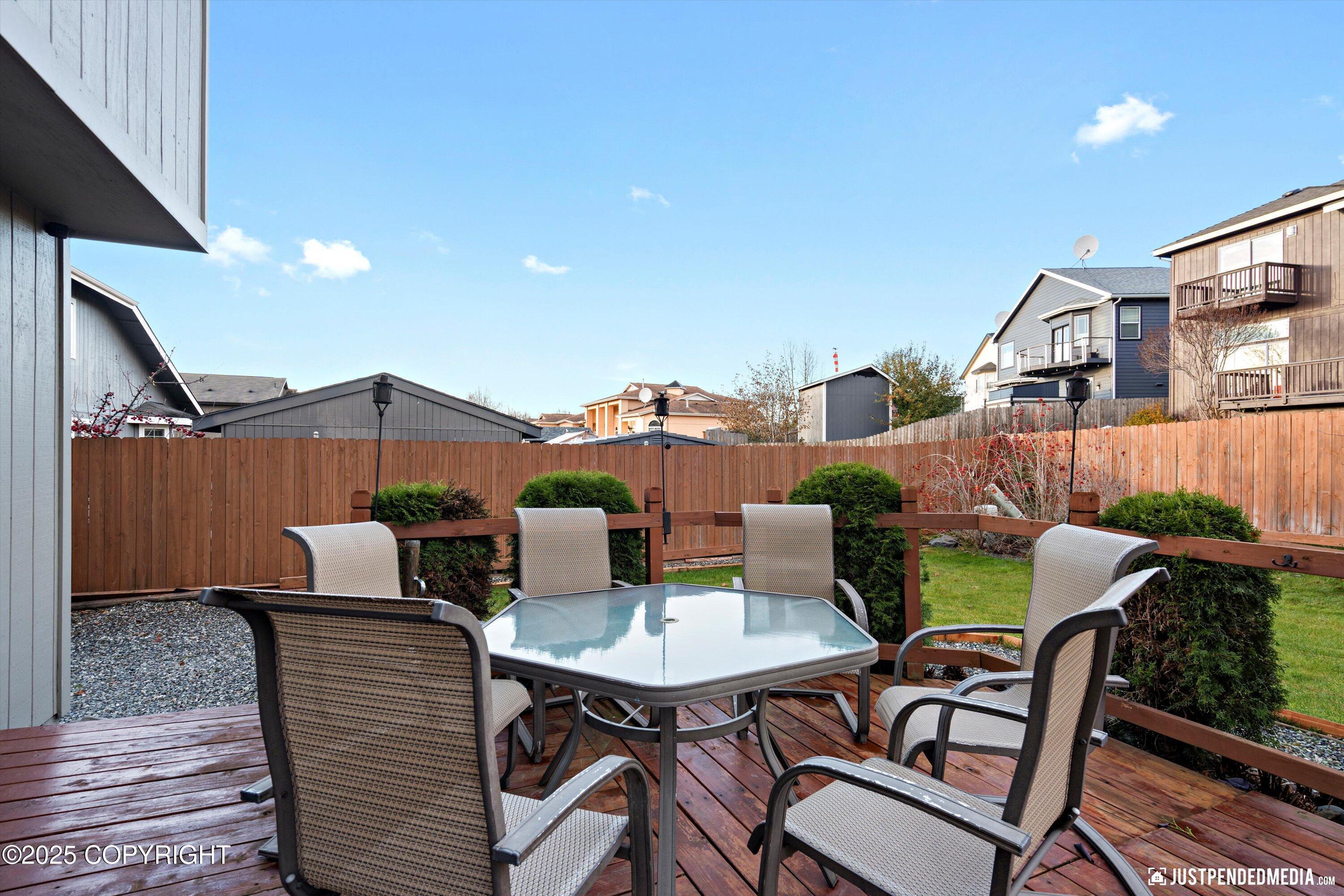 2735 Meadow Wood Circle, Anchorage