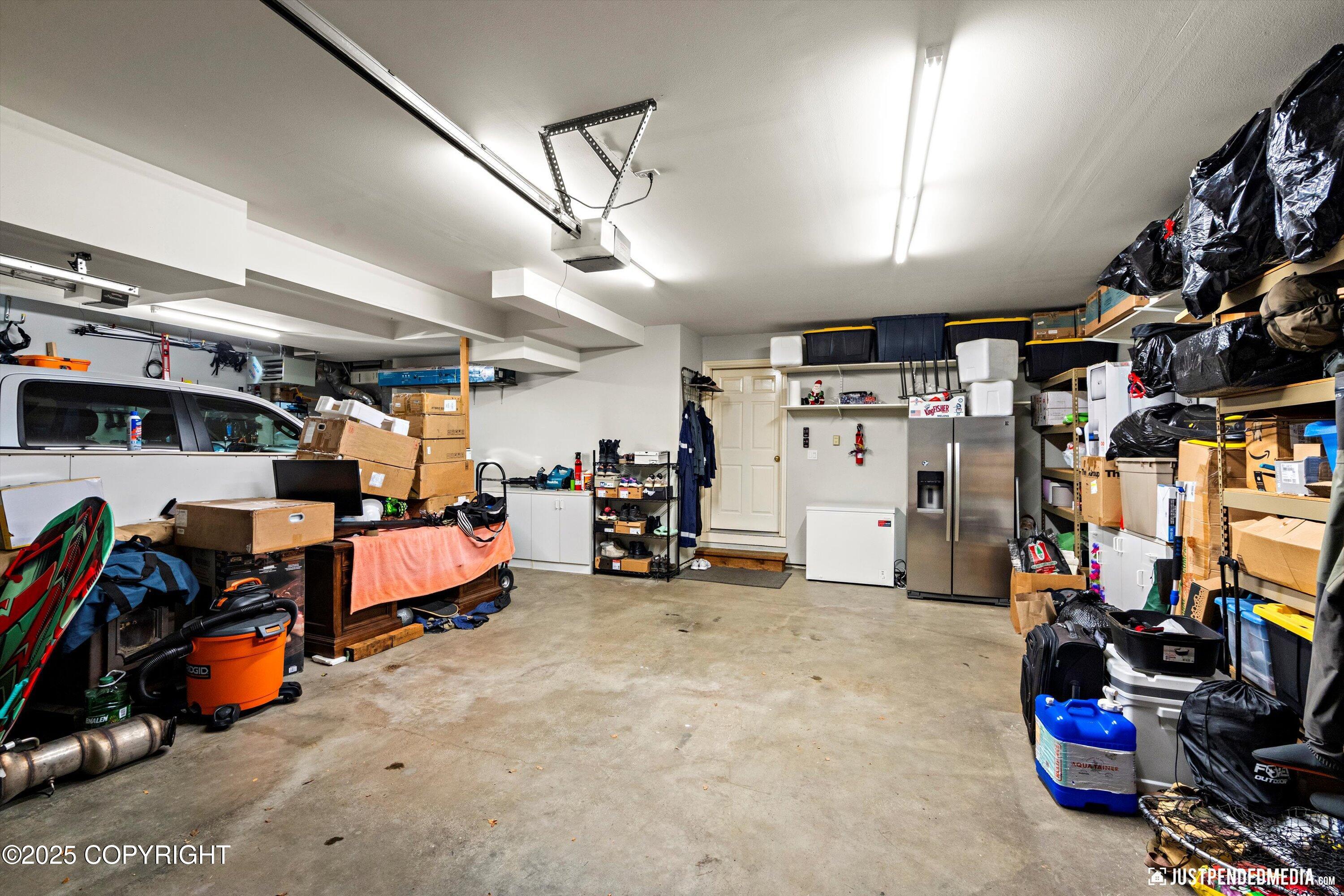 2735 Meadow Wood Circle, Anchorage