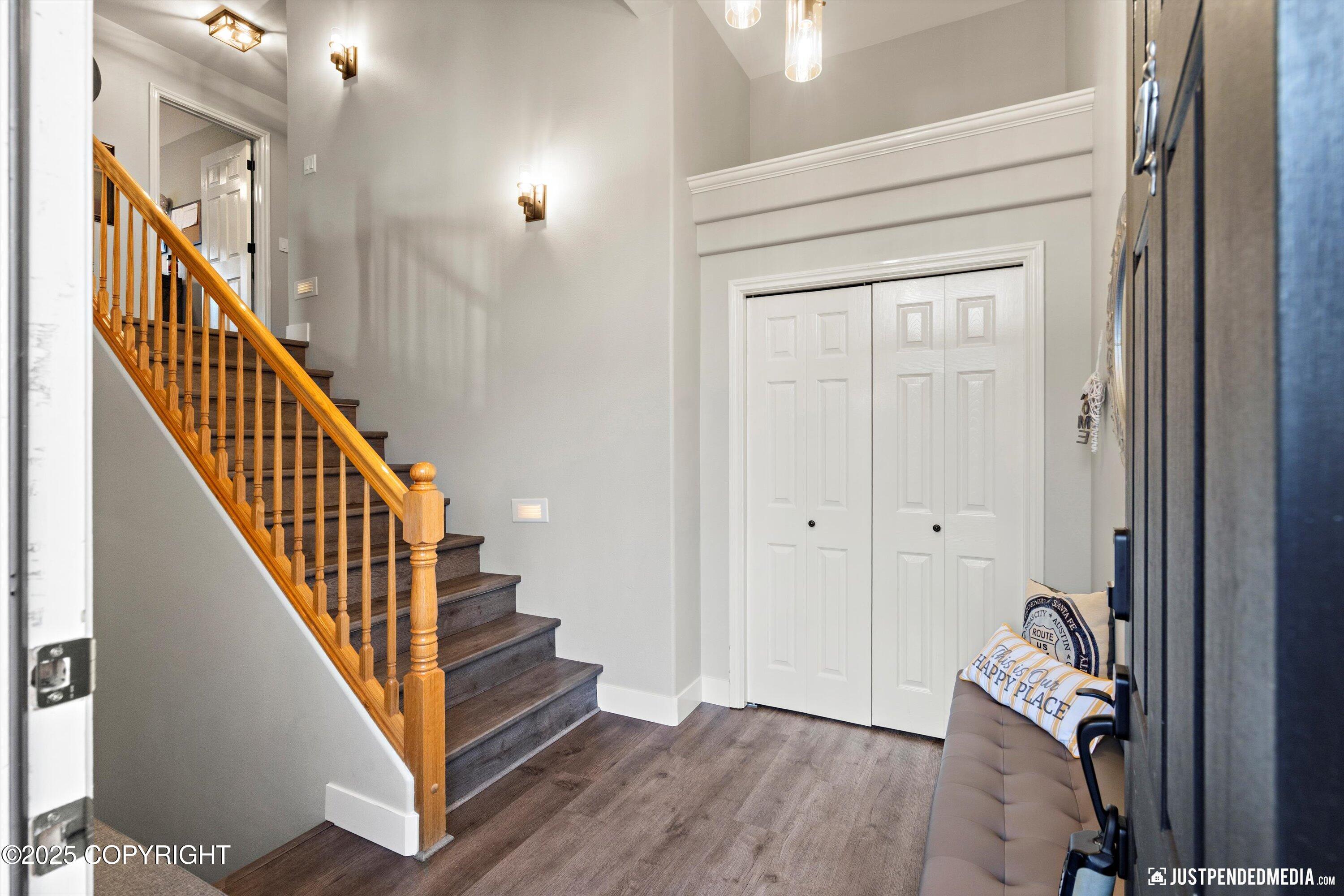 2735 Meadow Wood Circle, Anchorage