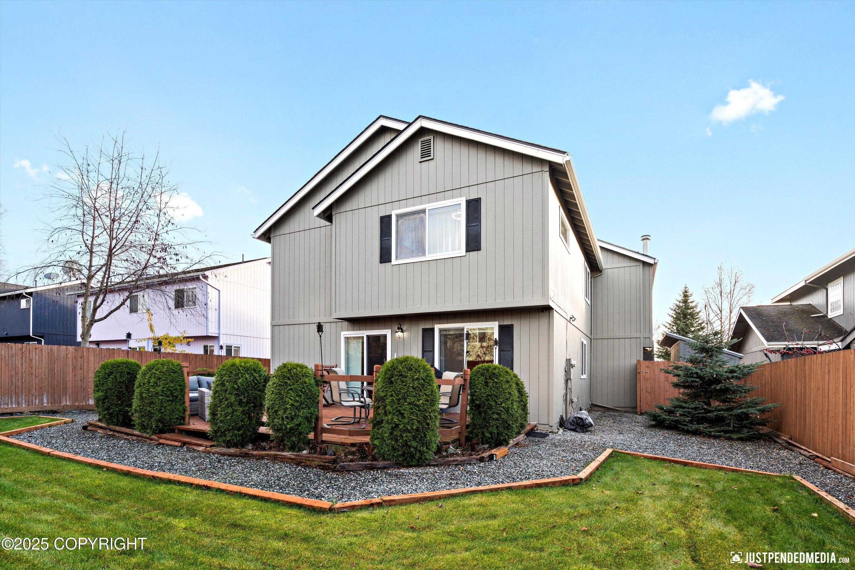 2735 Meadow Wood Circle, Anchorage