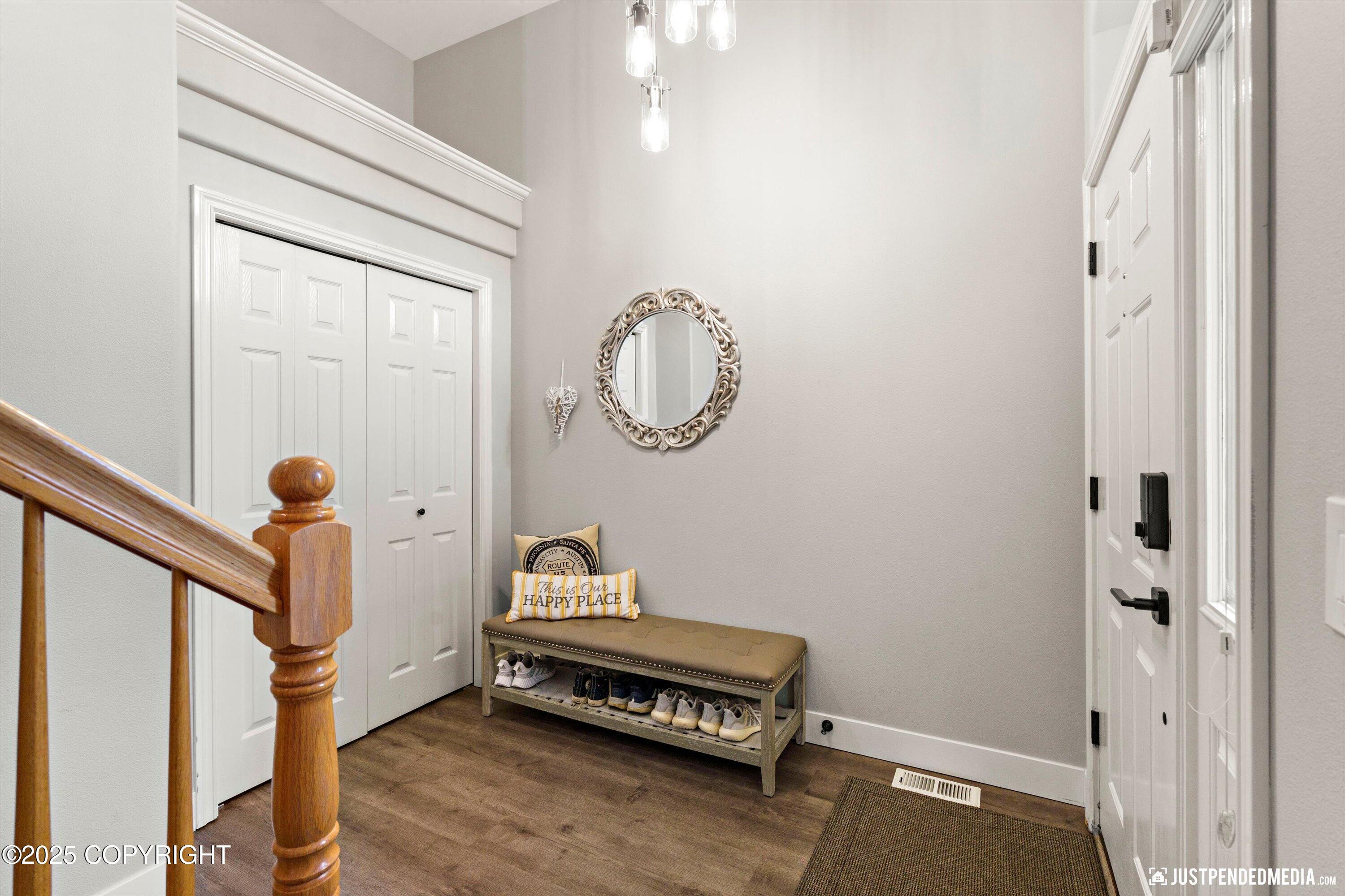 2735 Meadow Wood Circle, Anchorage