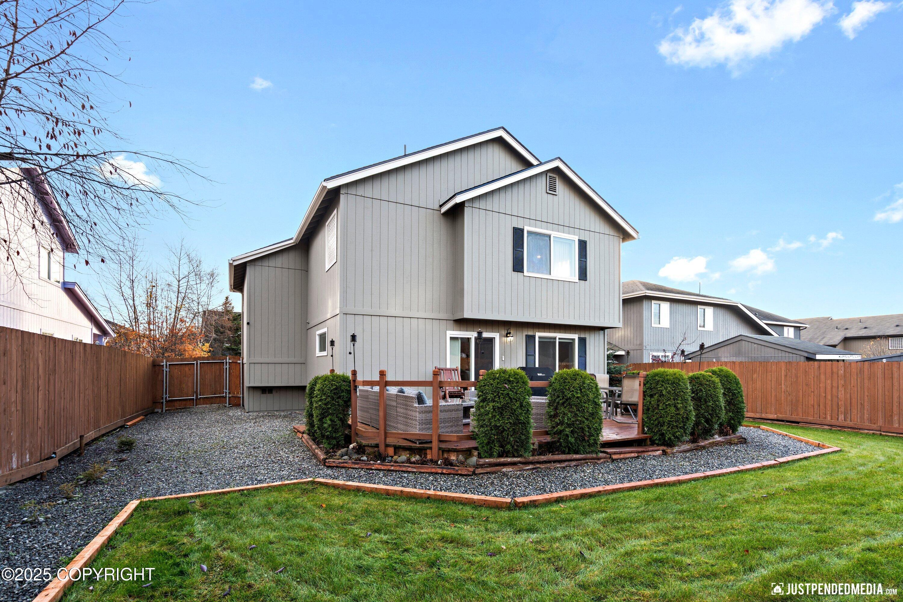 2735 Meadow Wood Circle, Anchorage