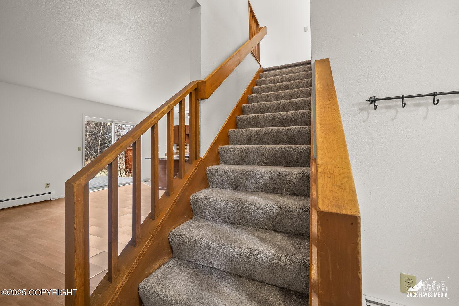 9122 Lakehurst Drive