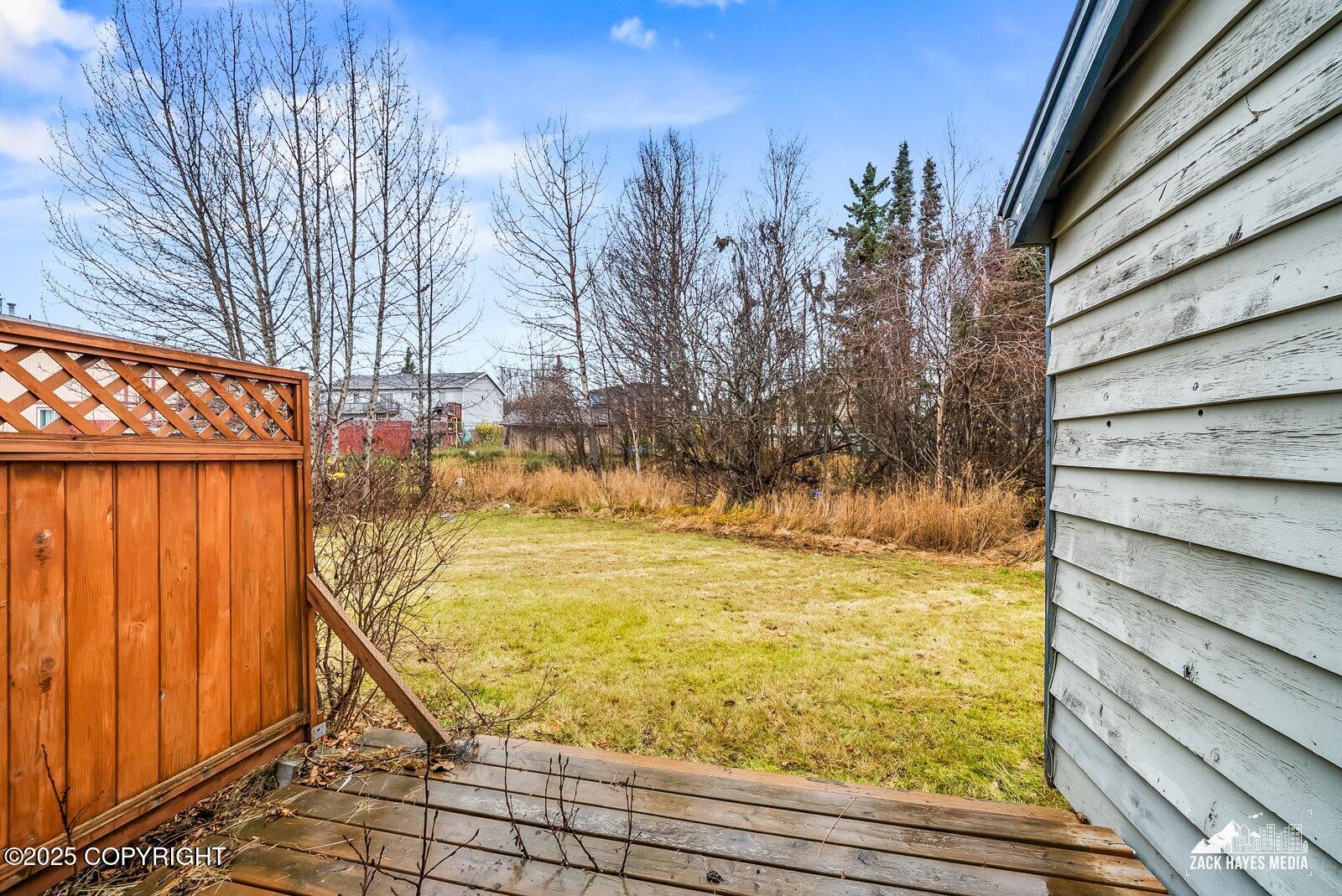 9122 Lakehurst Drive