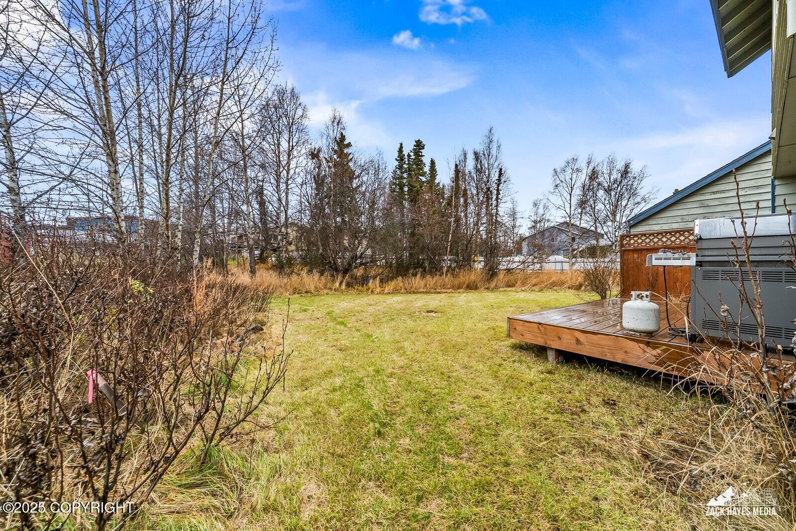 9122 Lakehurst Drive