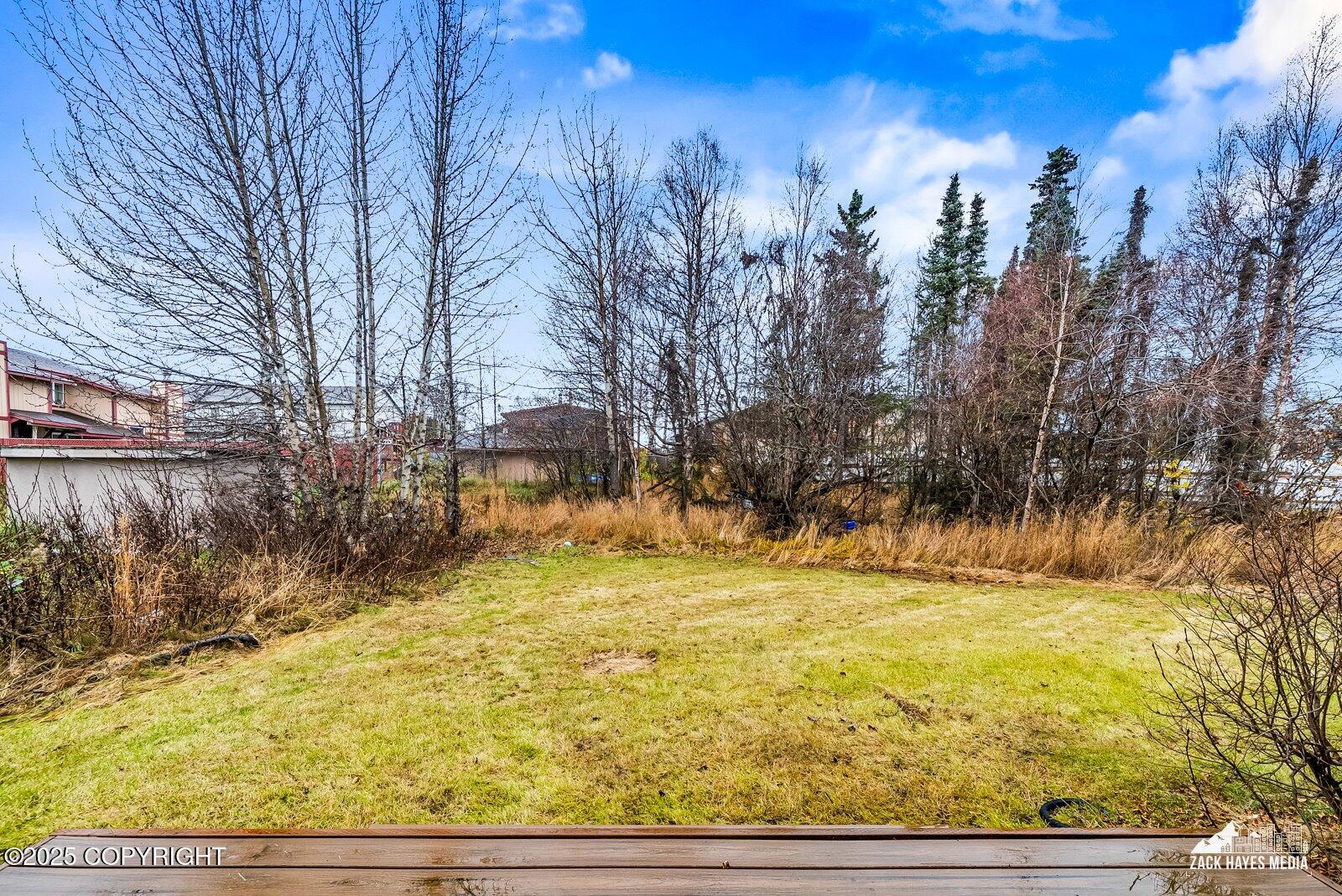 9122 Lakehurst Drive