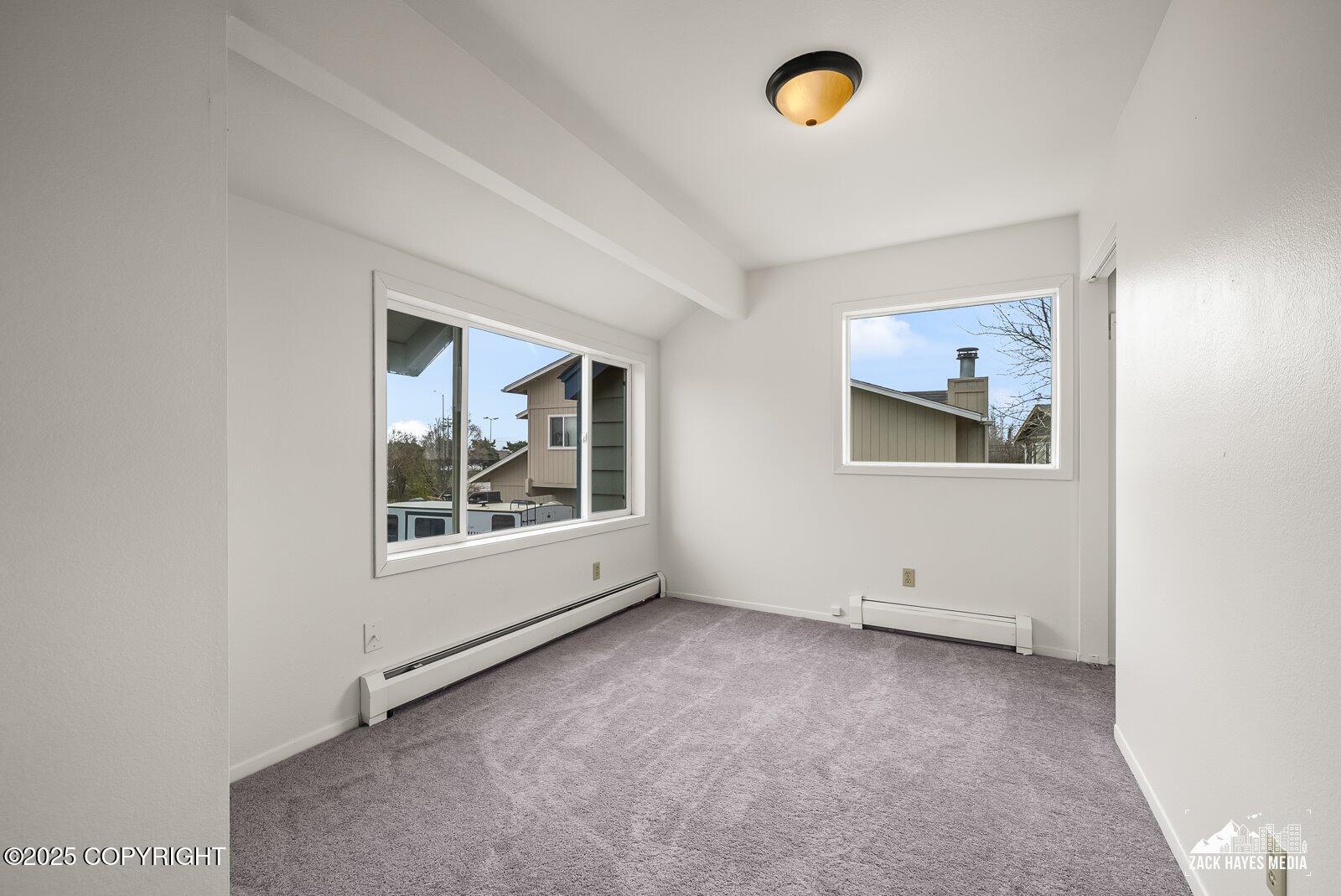 9122 Lakehurst Drive