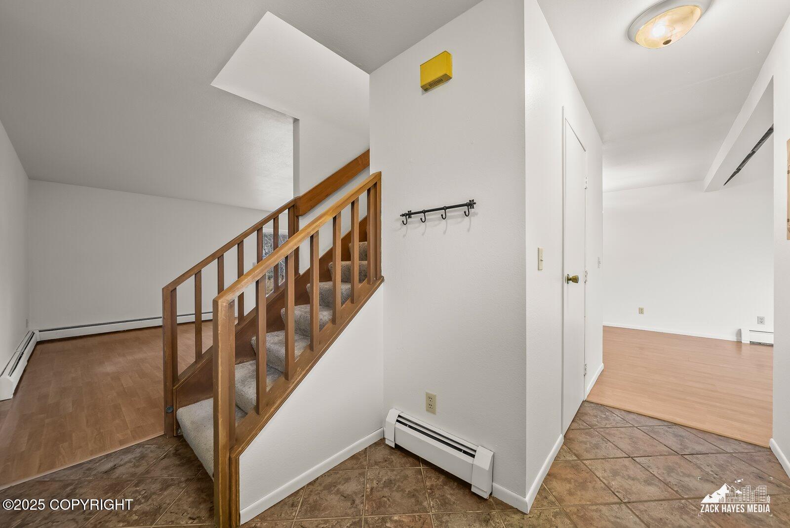 9122 Lakehurst Drive