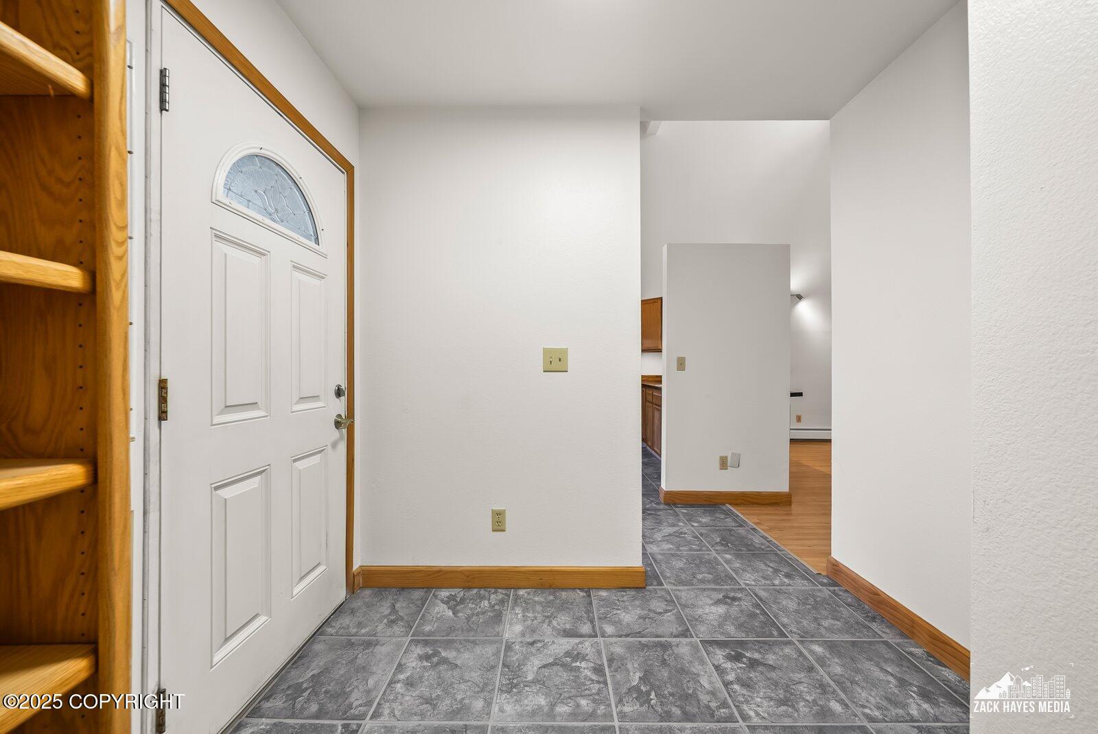 9122 Lakehurst Drive