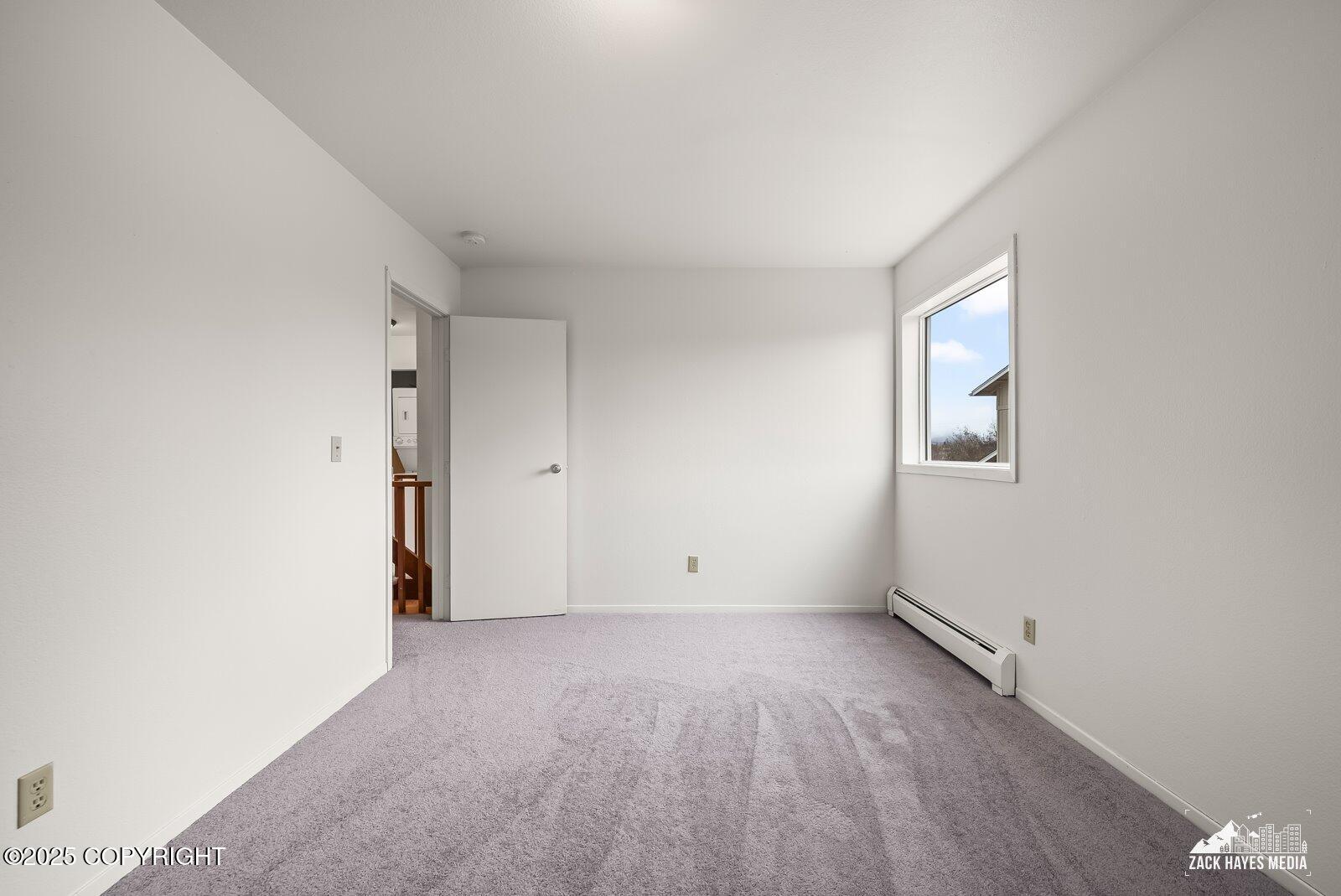 9122 Lakehurst Drive