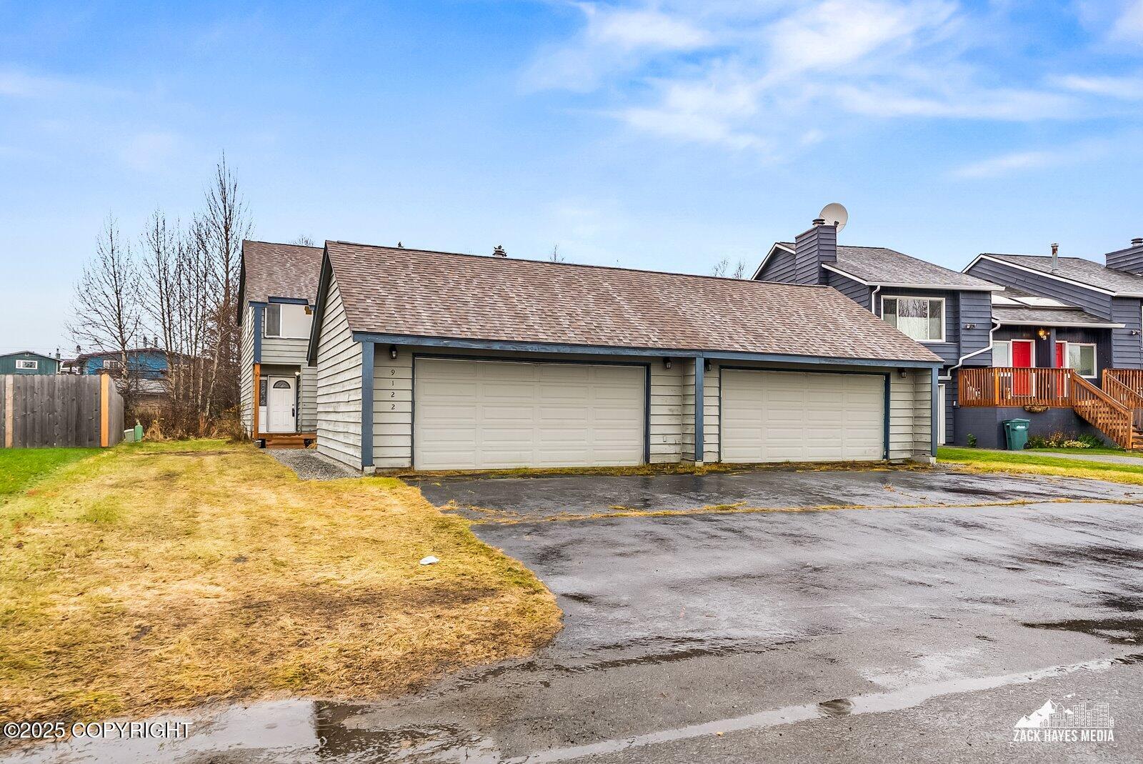 9122 Lakehurst Drive