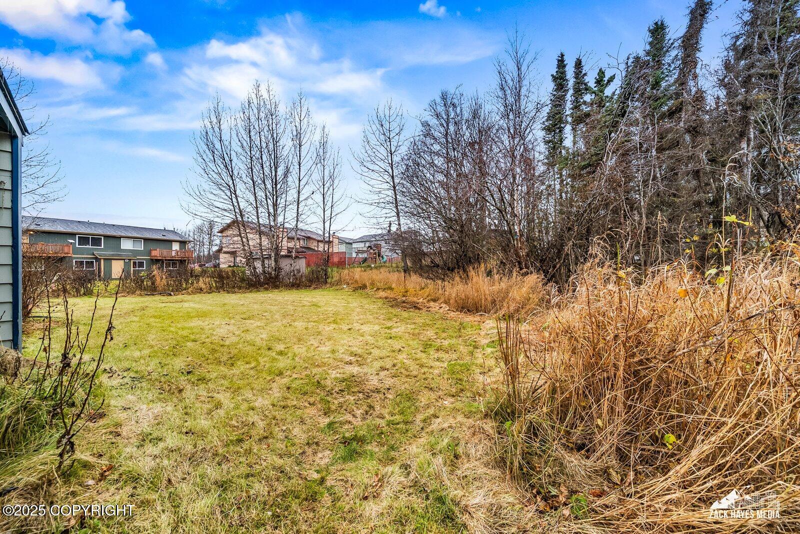 9122 Lakehurst Drive