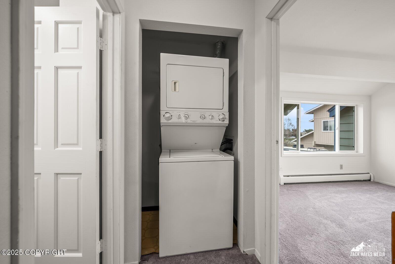 9122 Lakehurst Drive