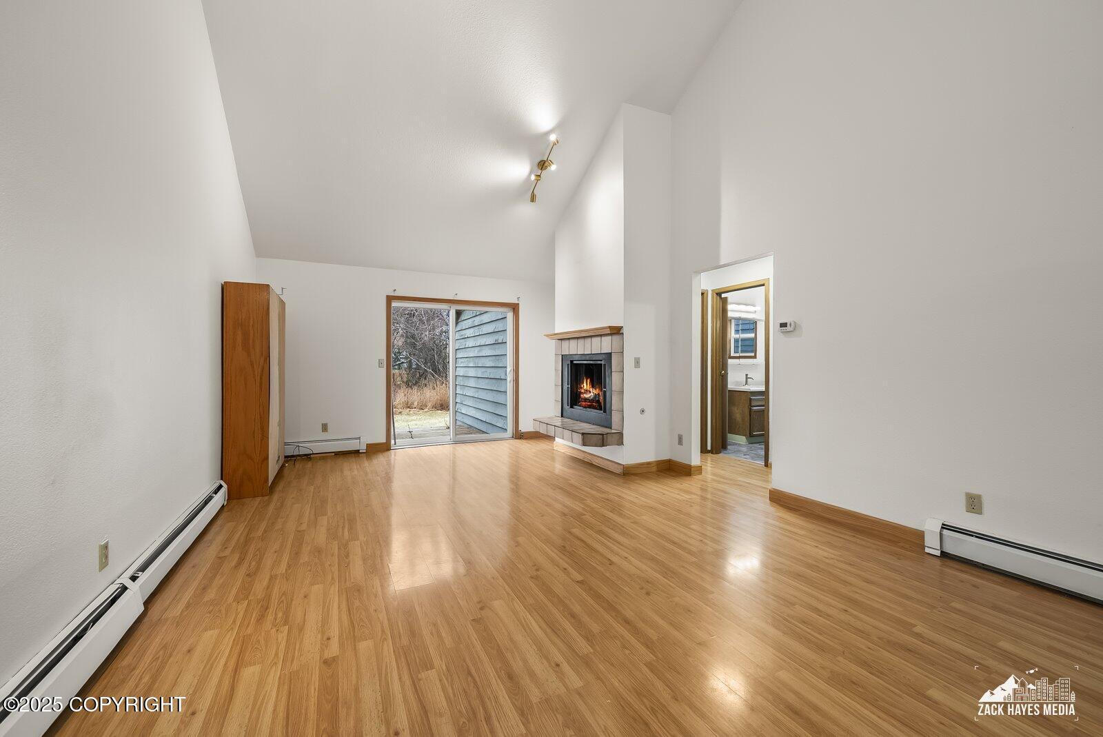 9122 Lakehurst Drive