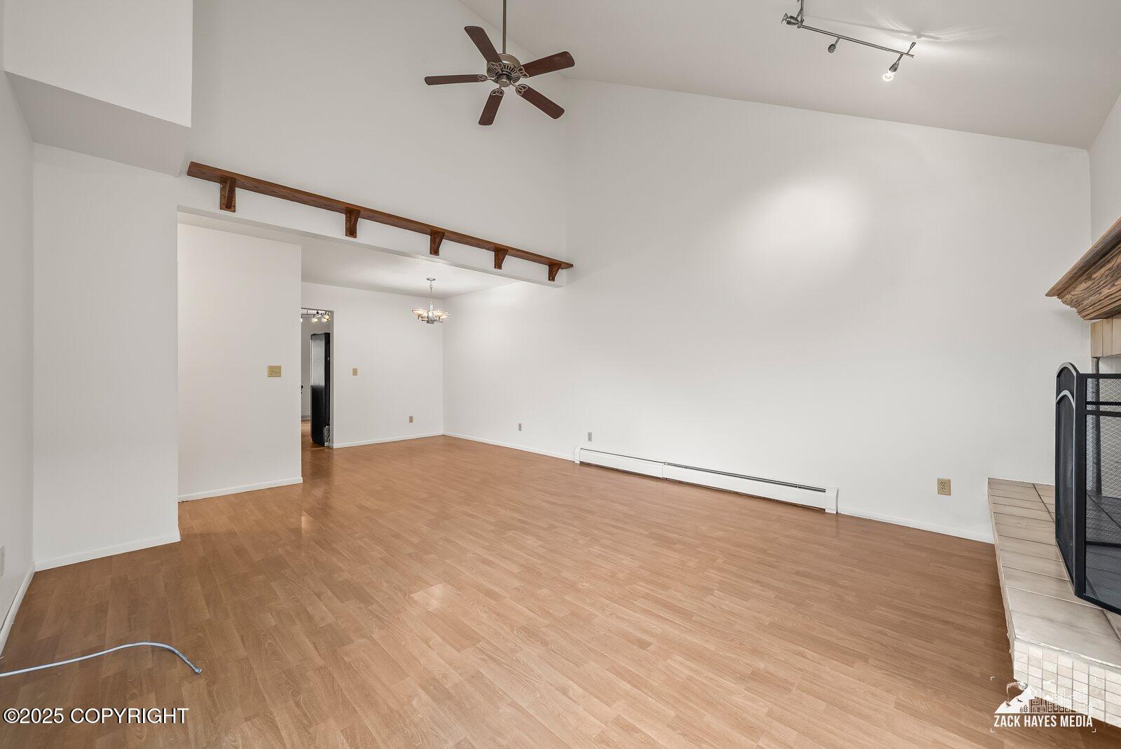 9122 Lakehurst Drive