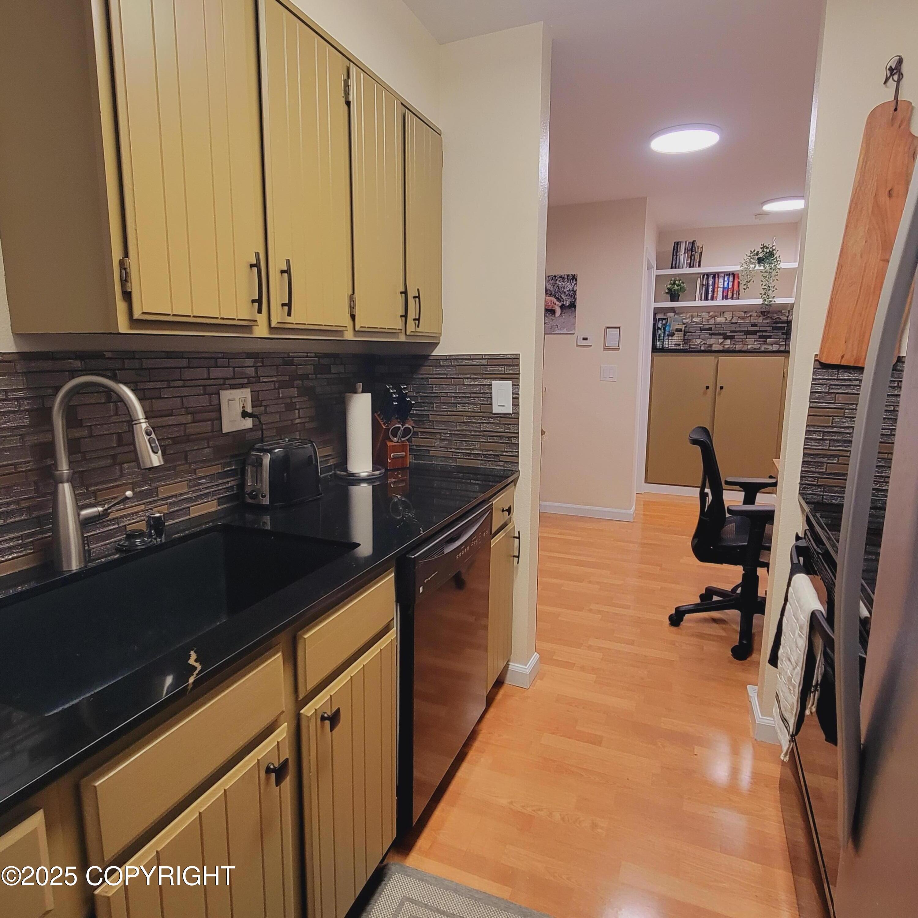 7321 Huntsmen Circle # H Unit: 21-H