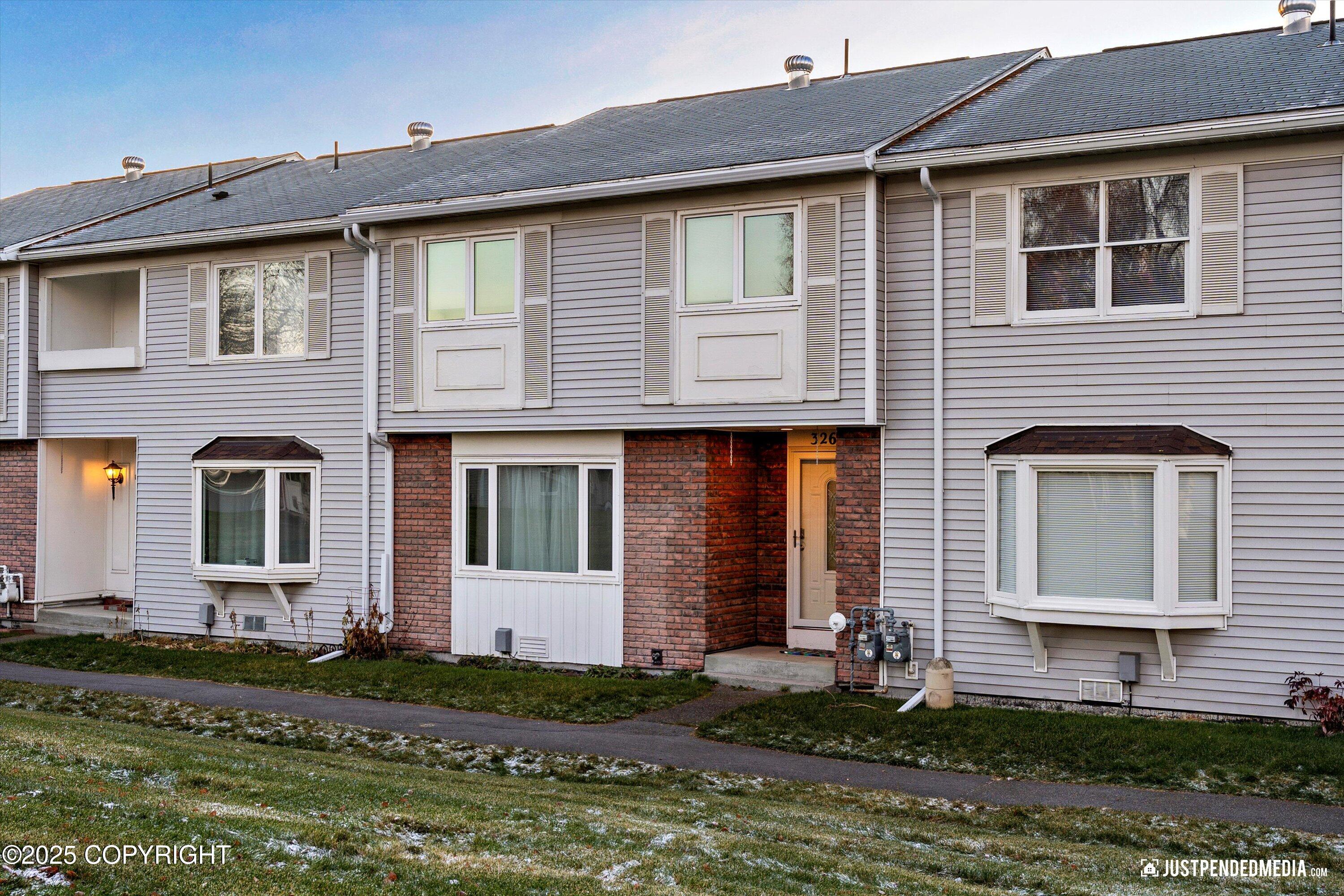 3265 Montclaire Court # 17E