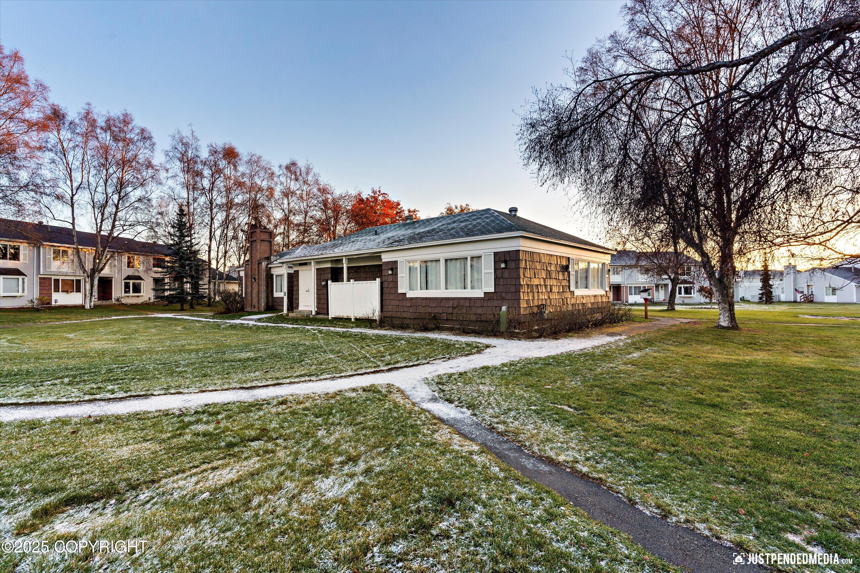 3265 Montclaire Court # 17E