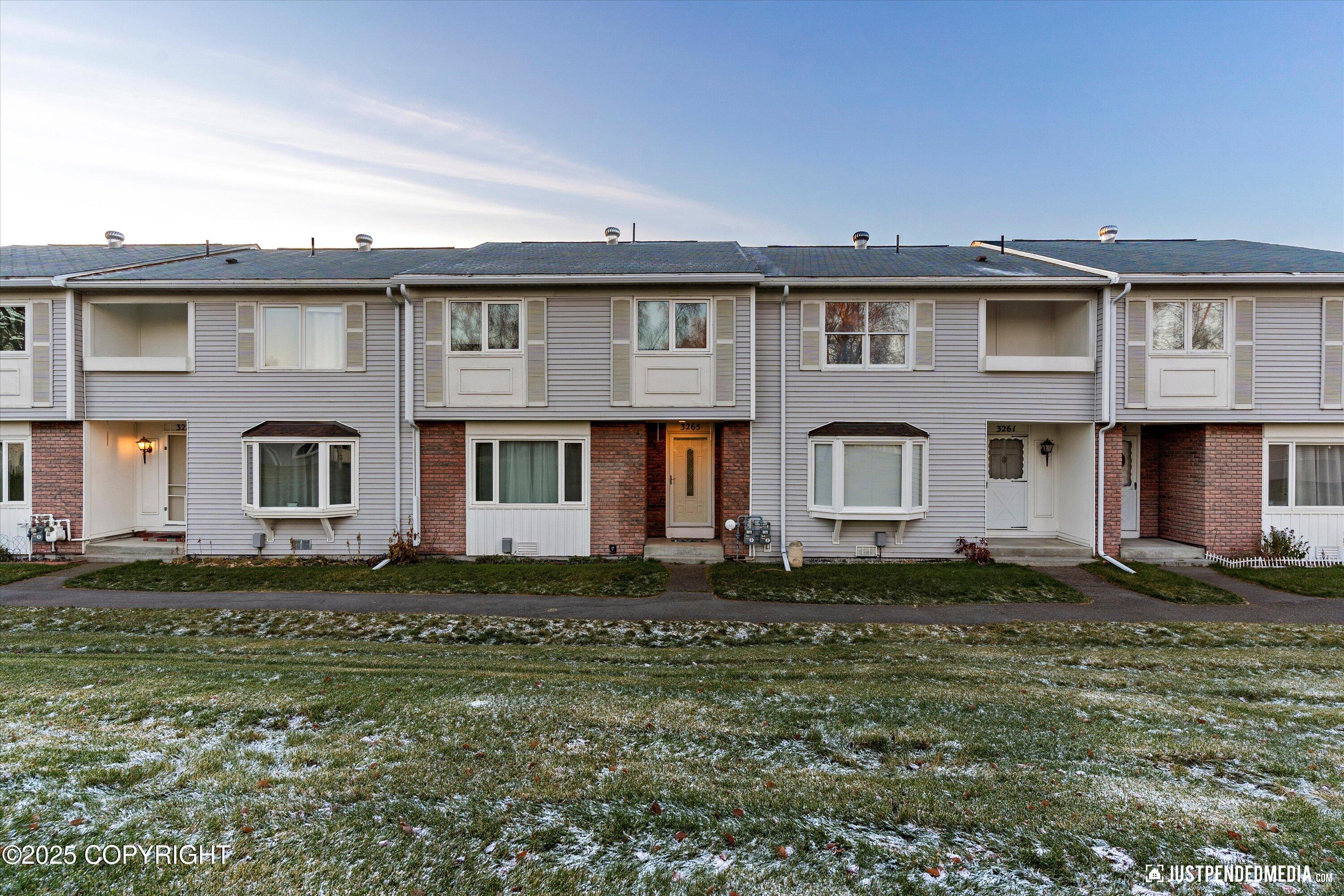 3265 Montclaire Court # 17E