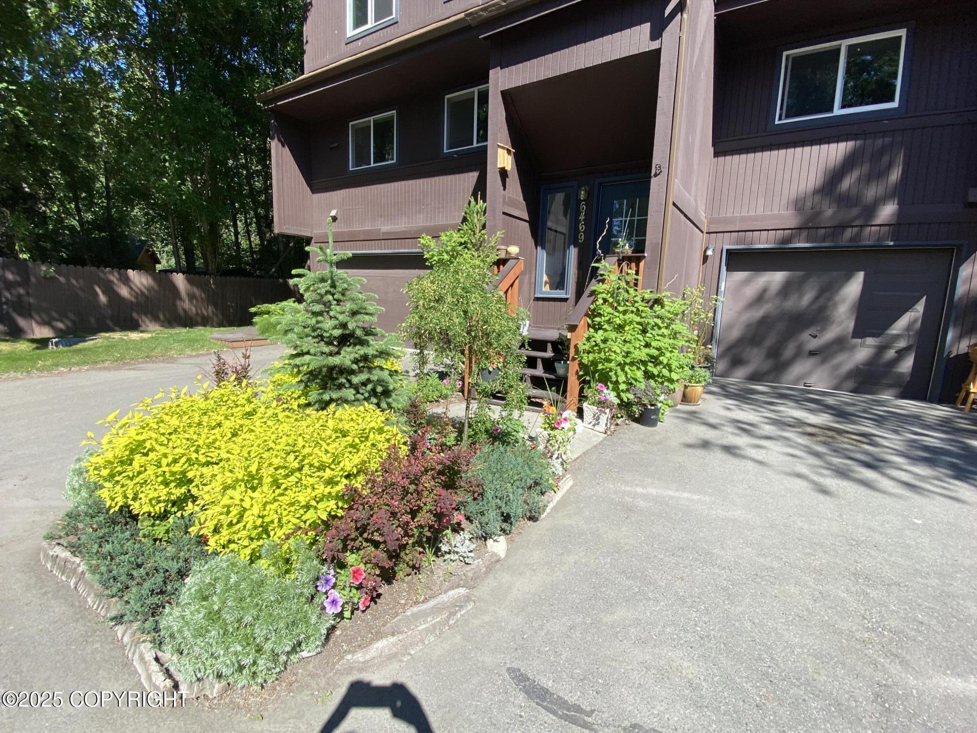 6469 Village Parkway # 203 Unit: #203