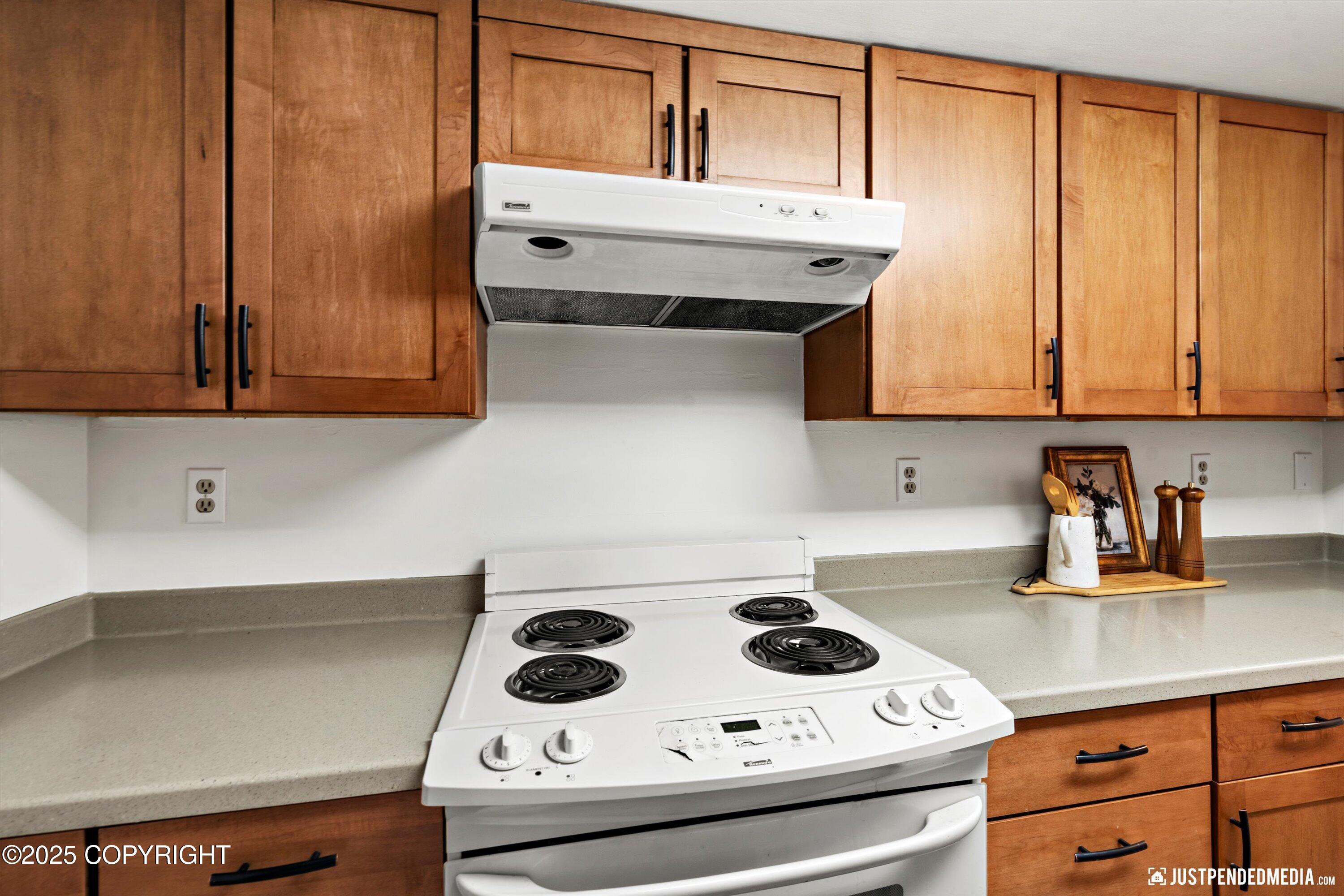 1113 W Fireweed Lane # 204 Unit: #204