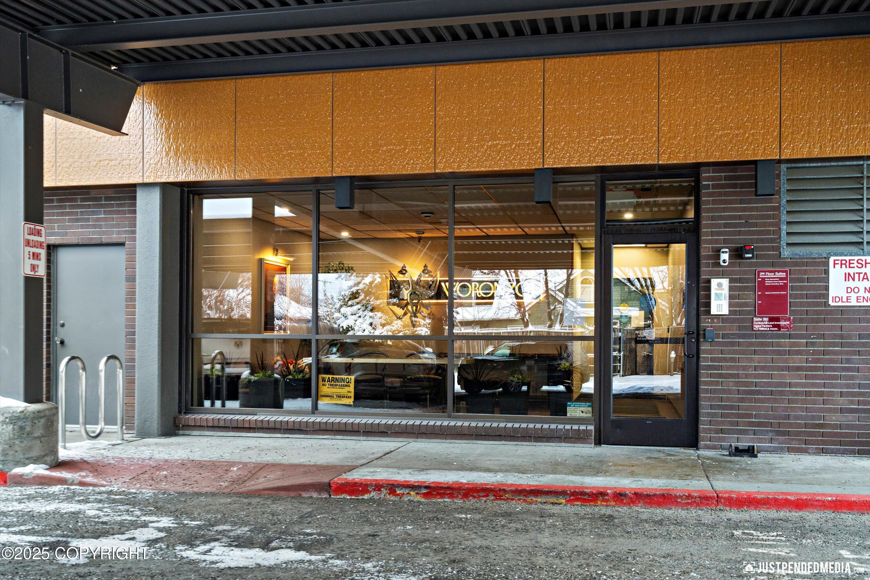 1113 W Fireweed Lane # 204 Unit: #204