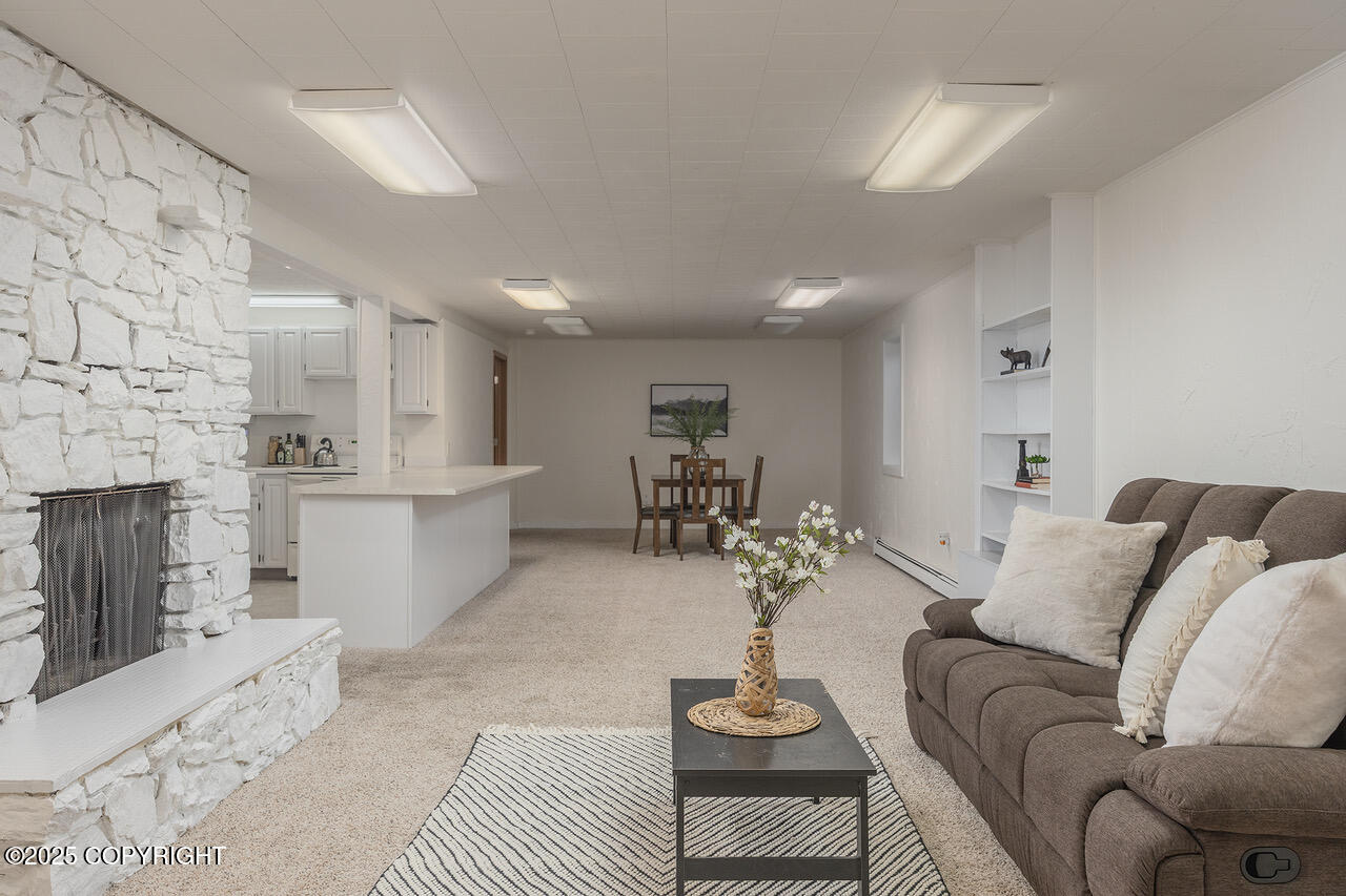 2727 Riverview Drive