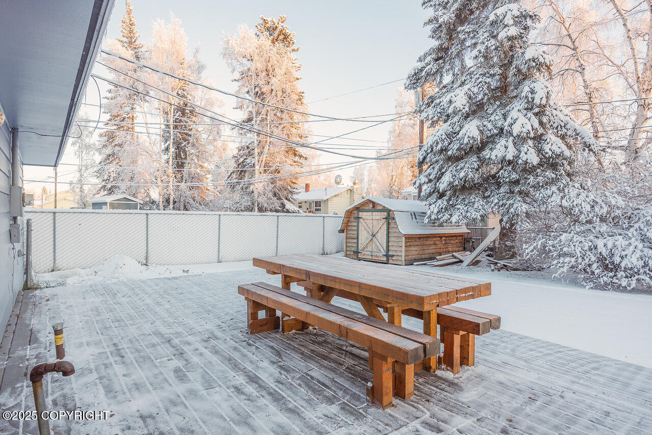 2727 Riverview Drive