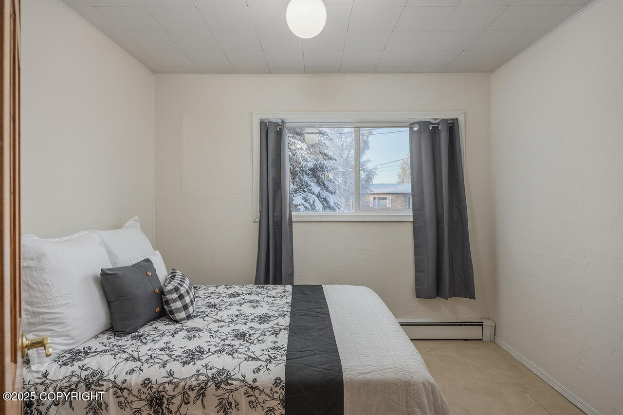 2727 Riverview Drive