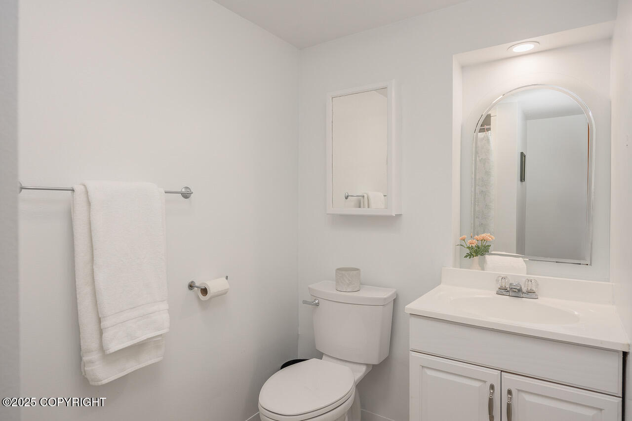 2727 Riverview Drive