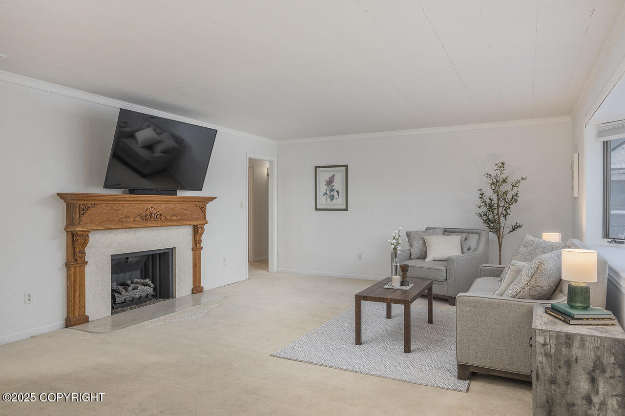 2727 Riverview Drive