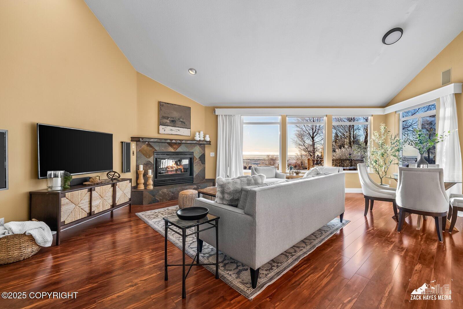 2534 Ridge Pointe Drive