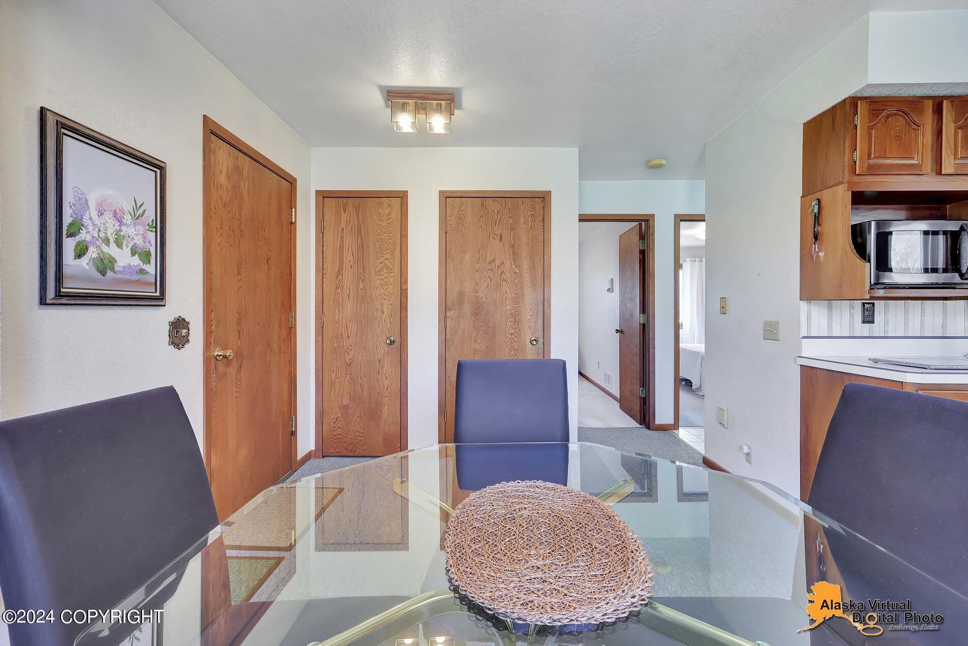 2707 W 31st Avenue