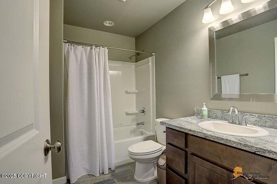 2151 S Valley Loop # 1 Unit: #1