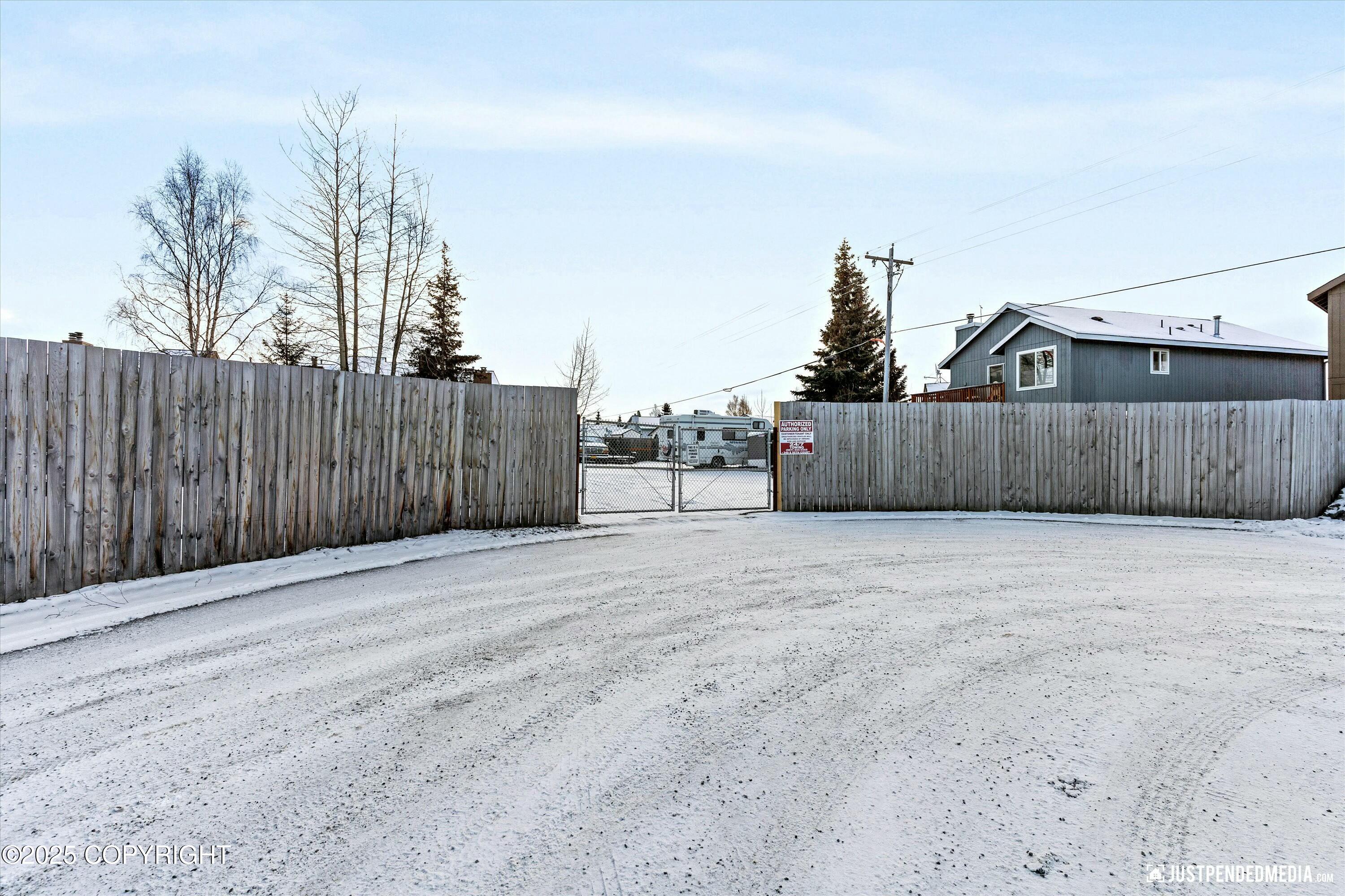 1835 Colony Place # 25