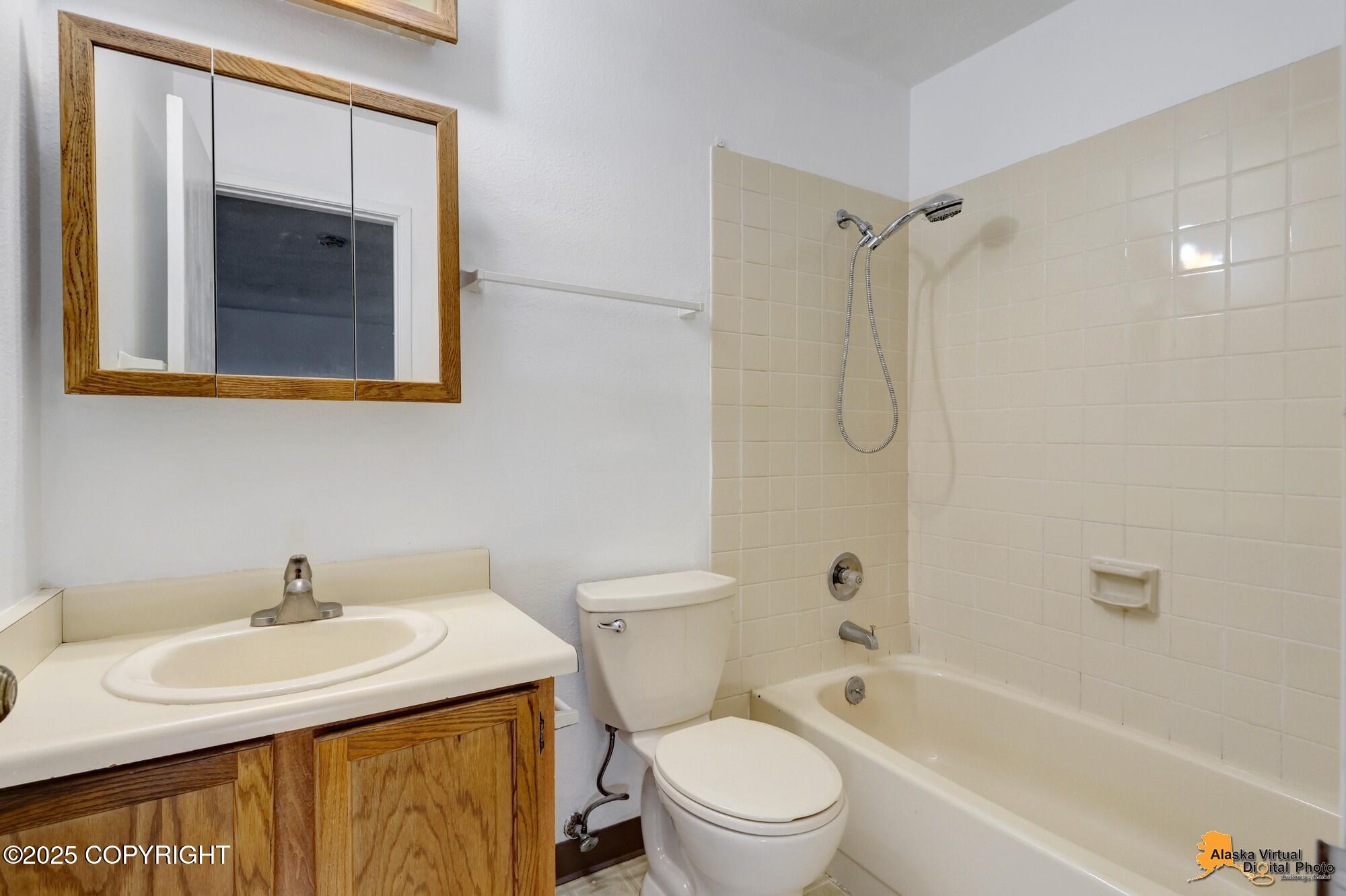 2200 Sentry Drive # 17 Unit: #A-17