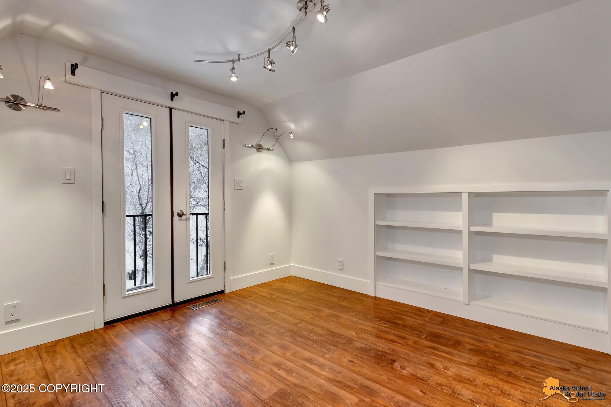 17721 Mountainside Village Drive