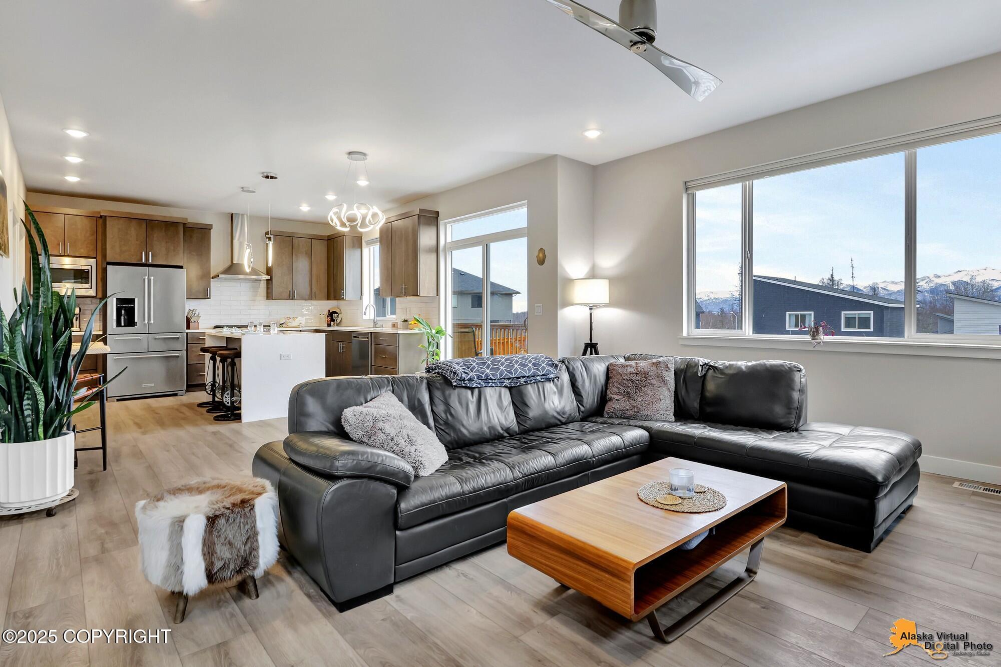 5454 Sandhill Lp