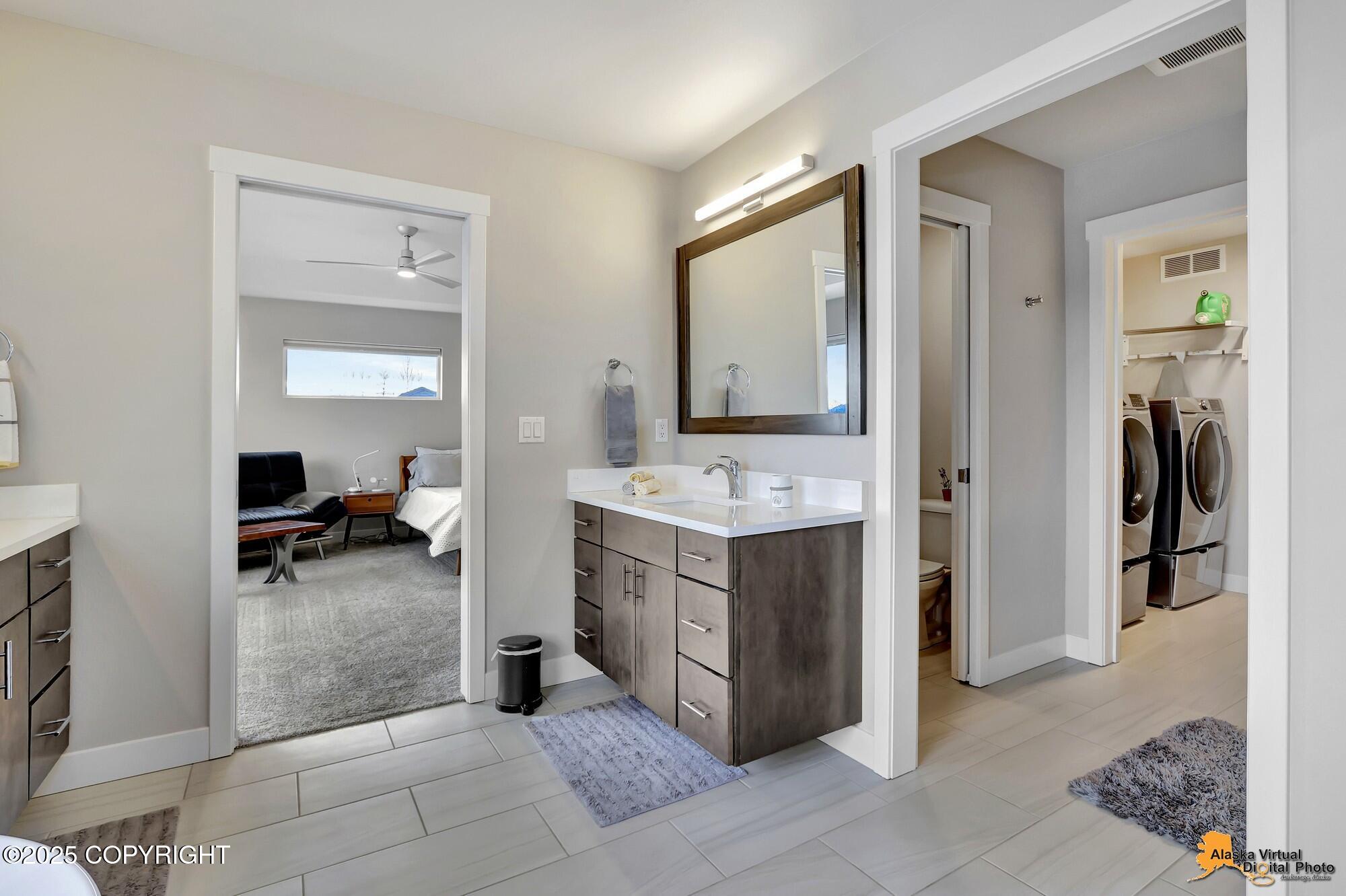5454 Sandhill Lp