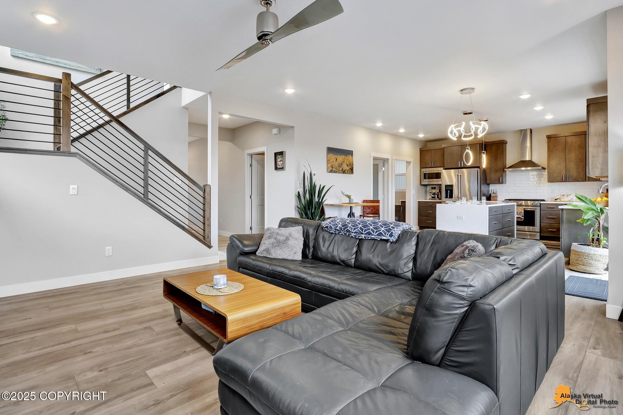 5454 Sandhill Lp