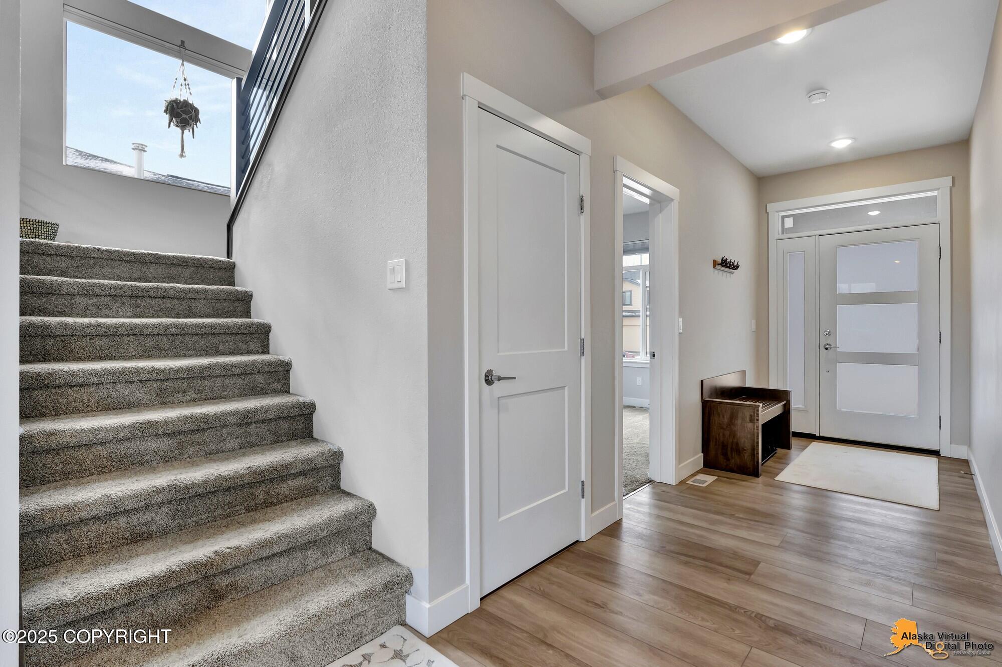 5454 Sandhill Lp