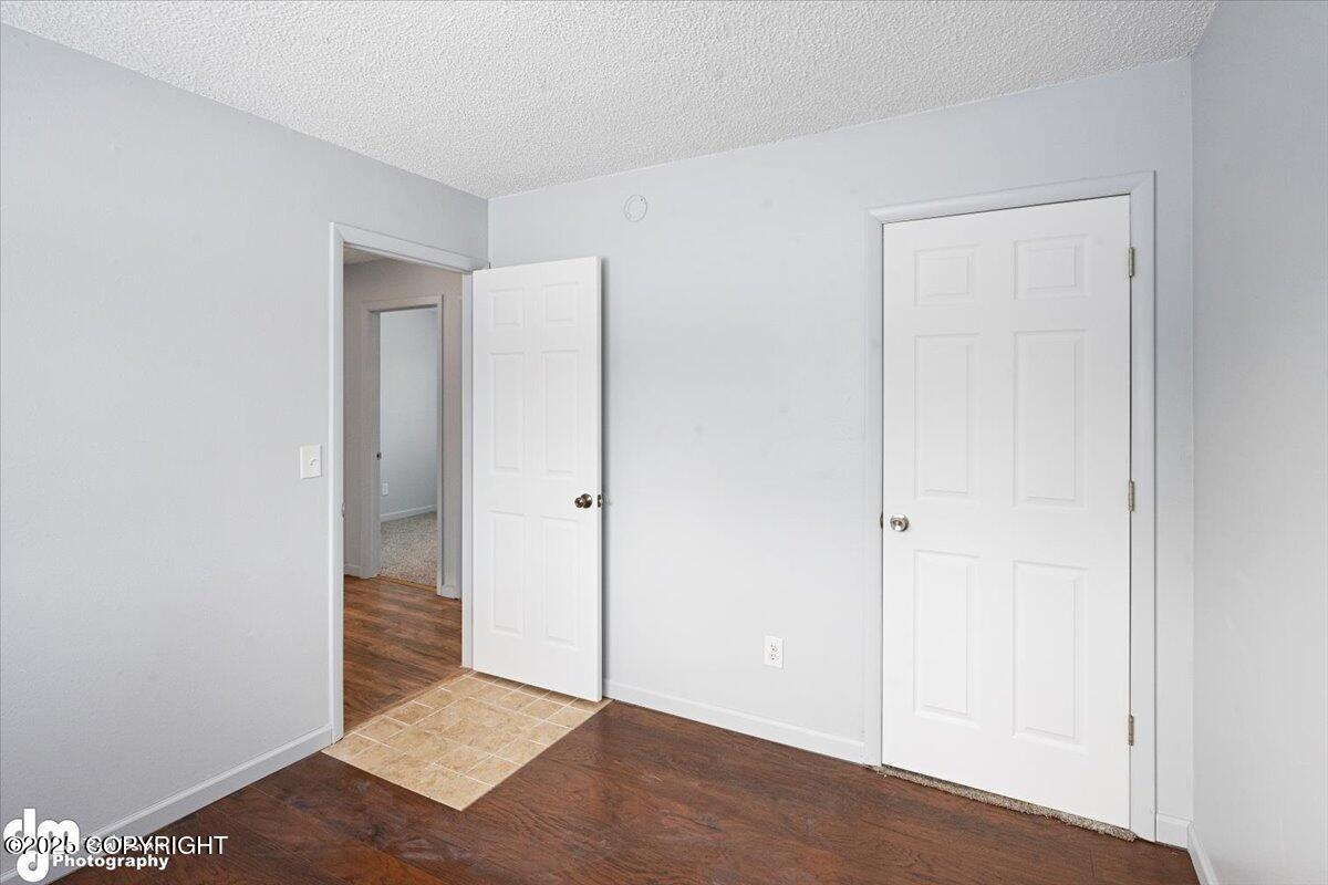 8525 Rangeview Avenue