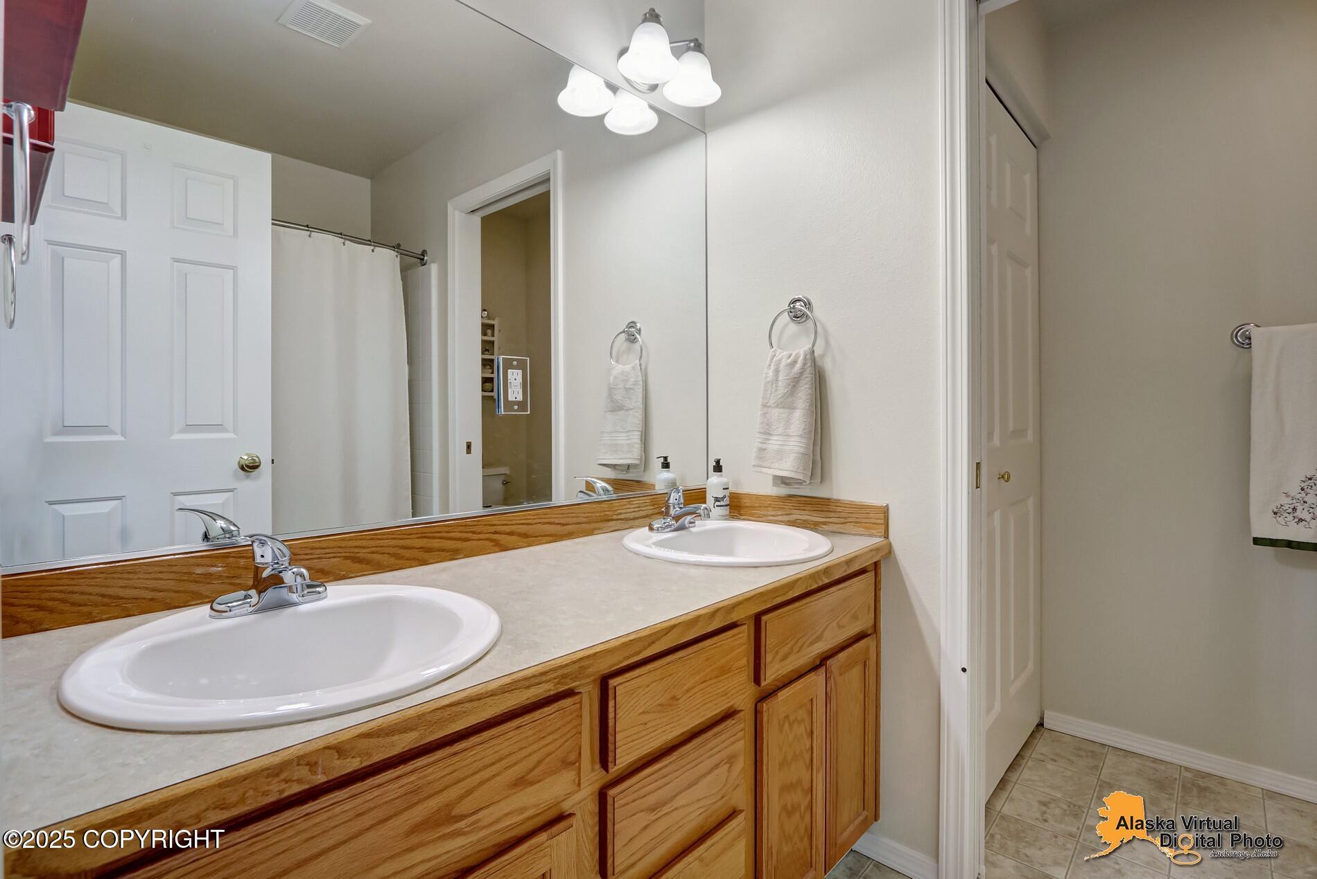 3032 Leighton Street # 3B