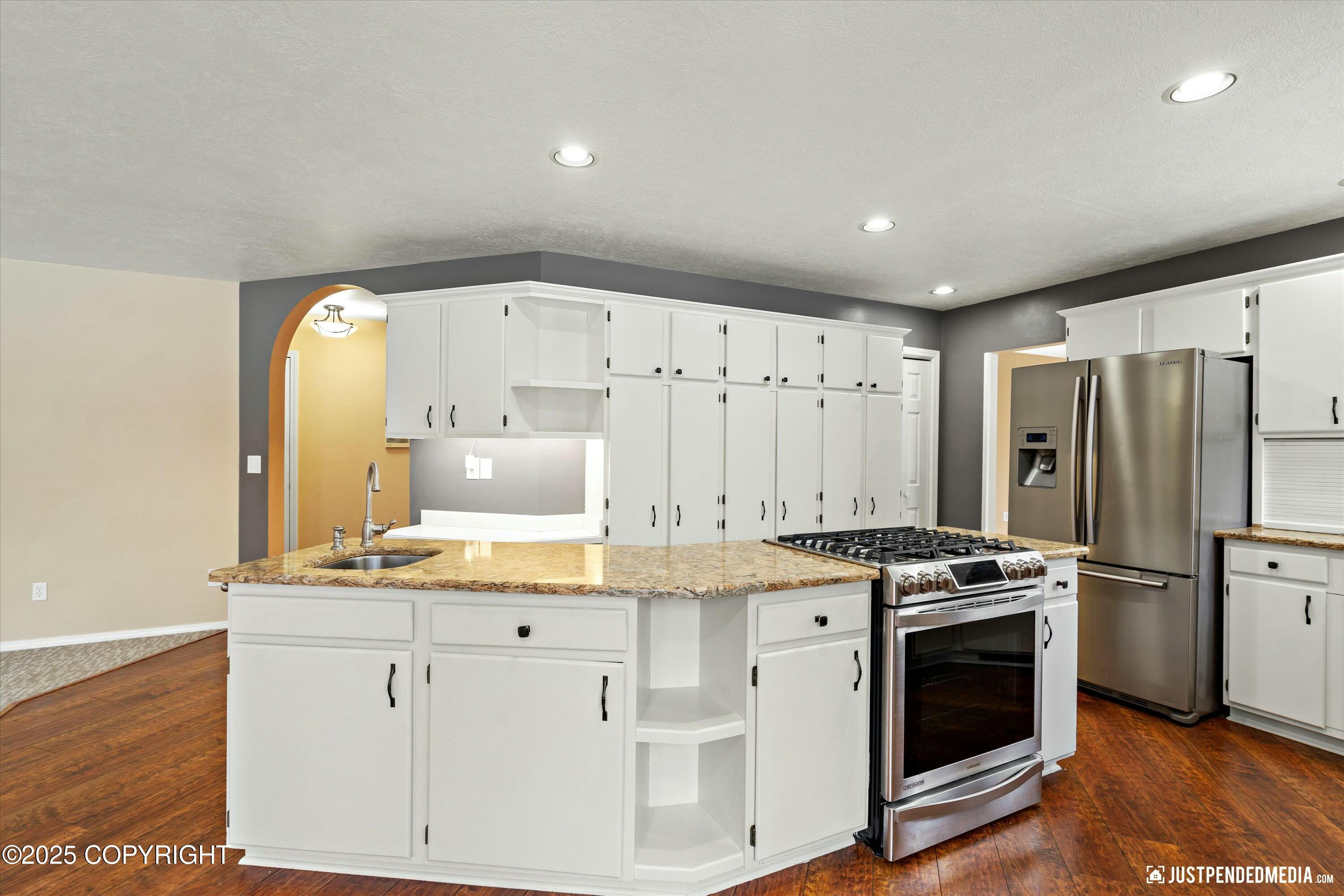 4681 Southpark Bluff Drive