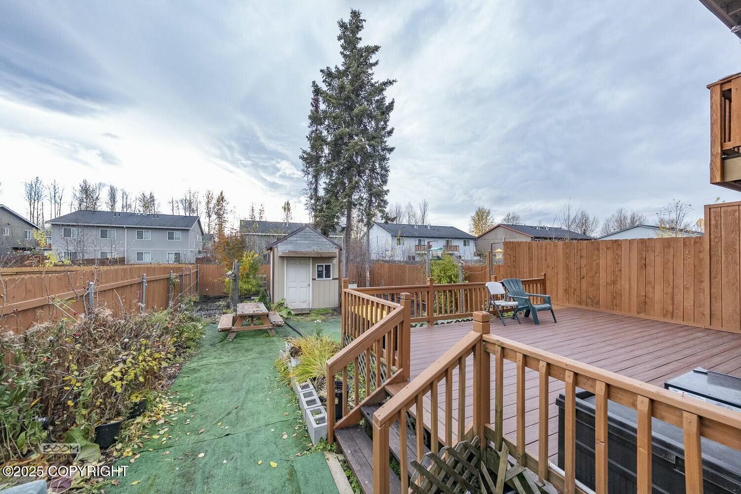 2382/2384 E 64th Avenue