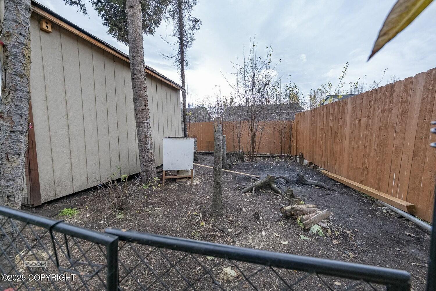 2382/2384 E 64th Avenue